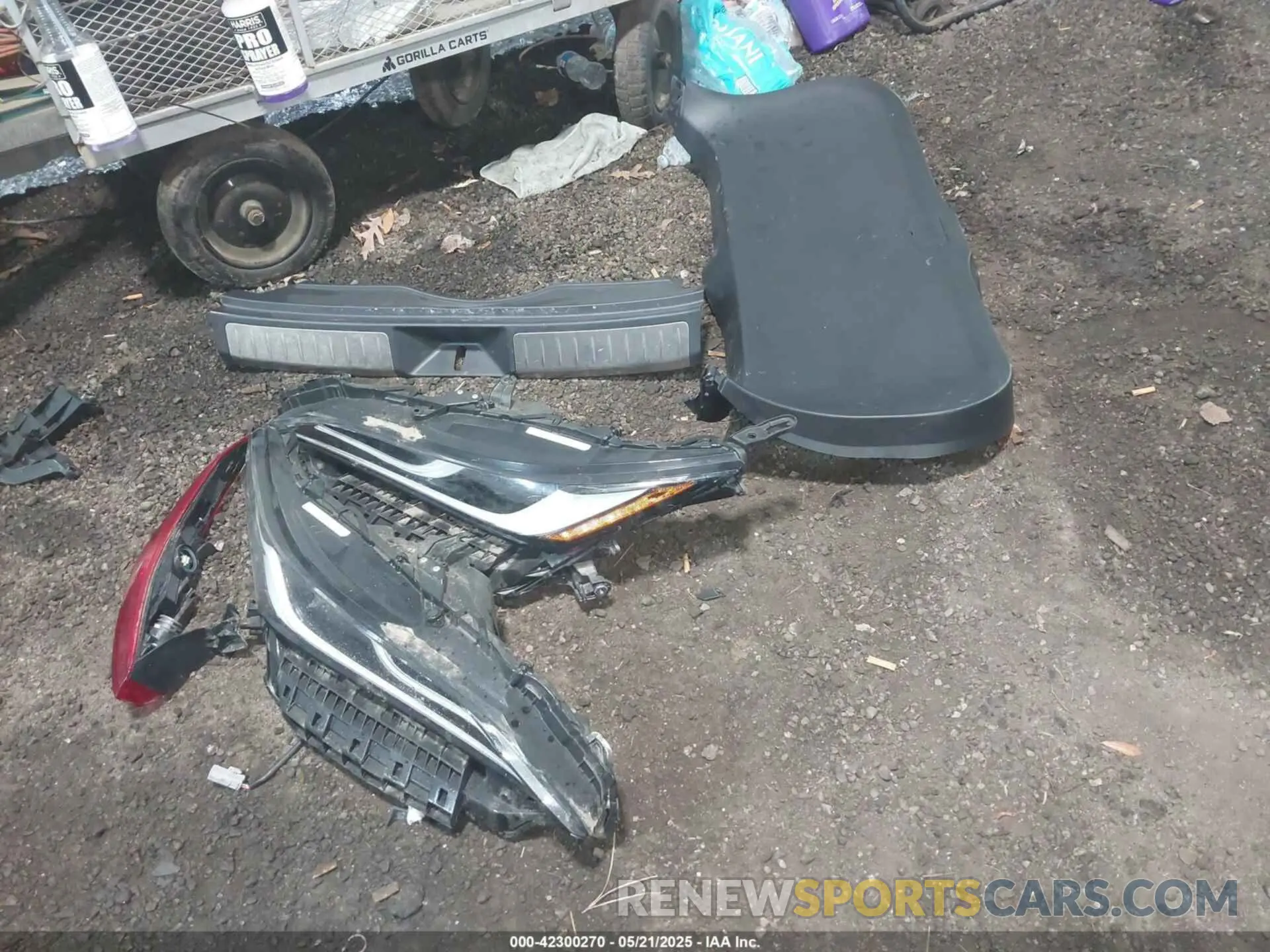 12 Photograph of a damaged car JTEAAAAH5MJ010949 TOYOTA VENZA 2021
