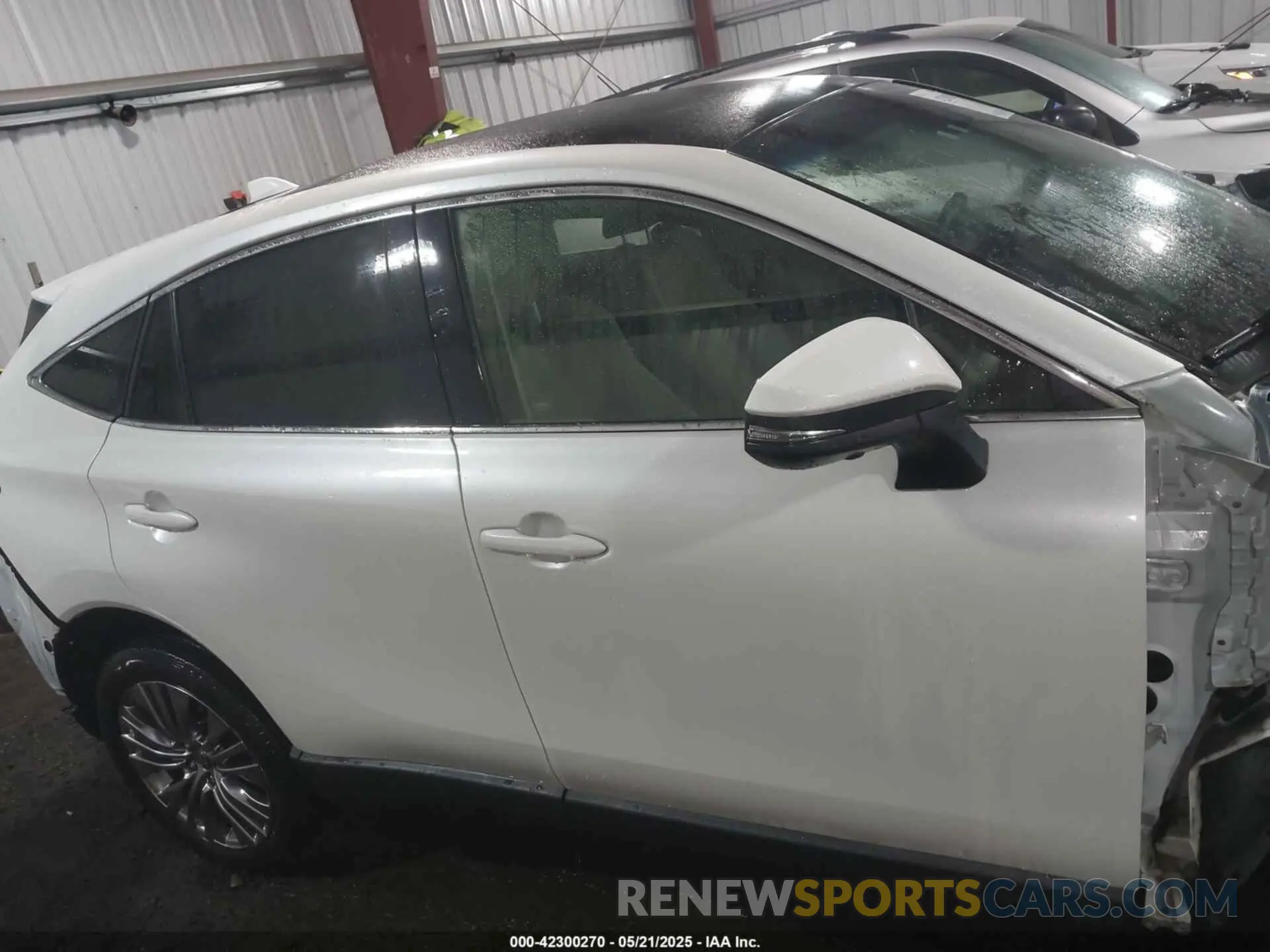 14 Photograph of a damaged car JTEAAAAH5MJ010949 TOYOTA VENZA 2021
