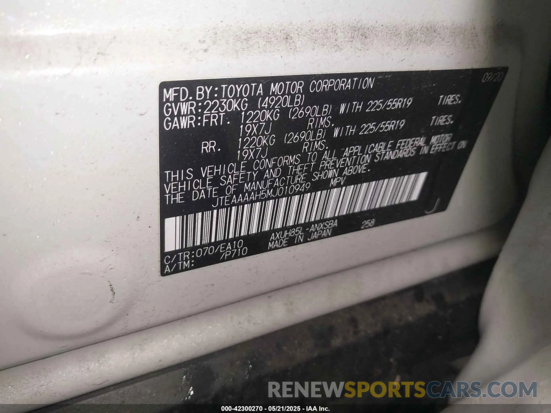 9 Photograph of a damaged car JTEAAAAH5MJ010949 TOYOTA VENZA 2021