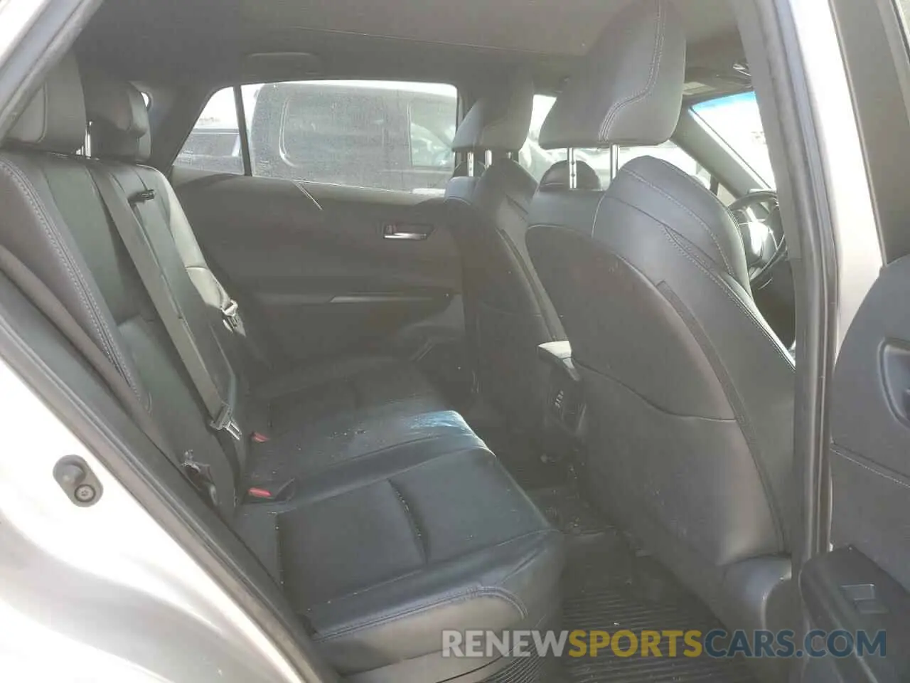11 Photograph of a damaged car JTEAAAAH5MJ012605 TOYOTA VENZA 2021