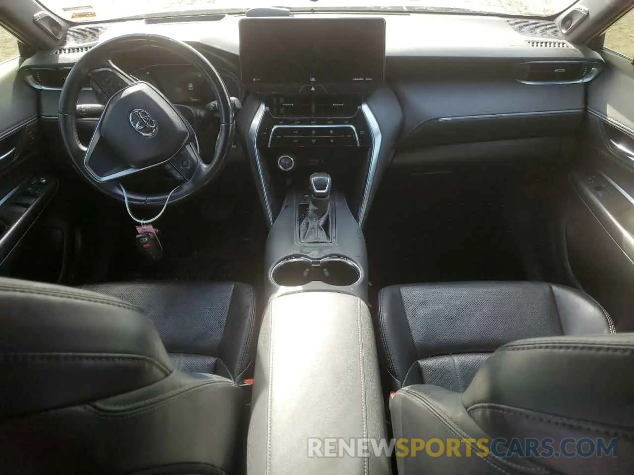 8 Photograph of a damaged car JTEAAAAH5MJ012605 TOYOTA VENZA 2021