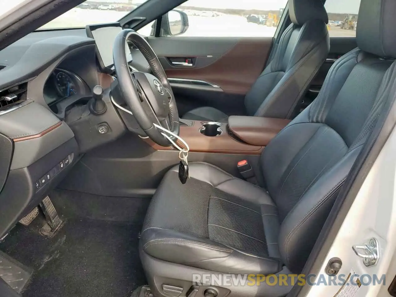 7 Photograph of a damaged car JTEAAAAH5MJ028139 TOYOTA VENZA 2021