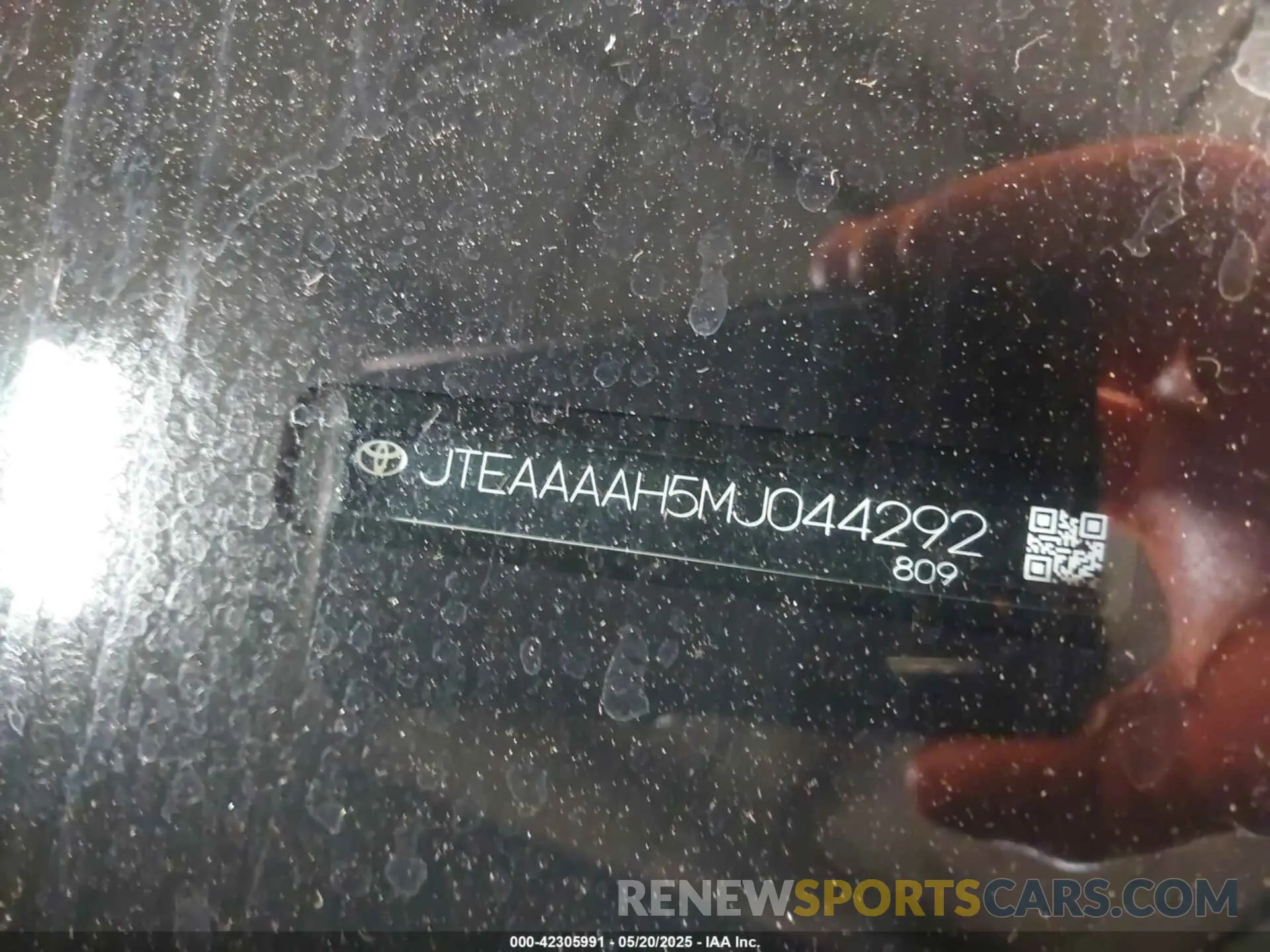 18 Photograph of a damaged car JTEAAAAH5MJ044292 TOYOTA VENZA 2021