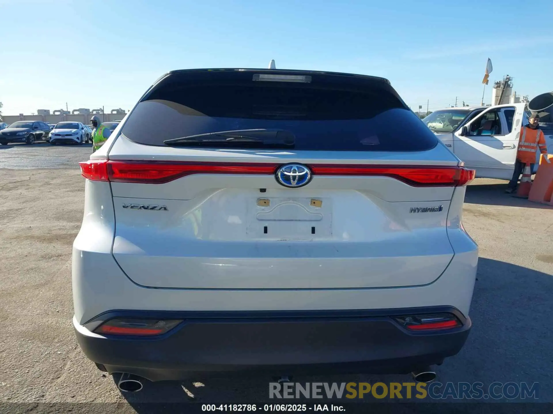16 Photograph of a damaged car JTEAAAAH5MJ045863 TOYOTA VENZA 2021