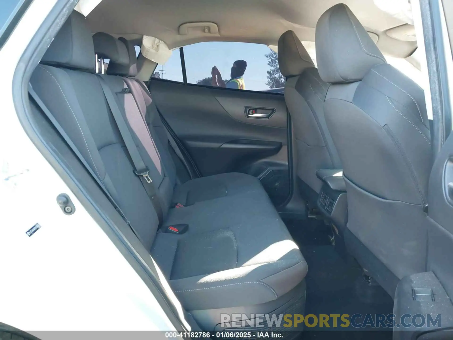 8 Photograph of a damaged car JTEAAAAH5MJ045863 TOYOTA VENZA 2021