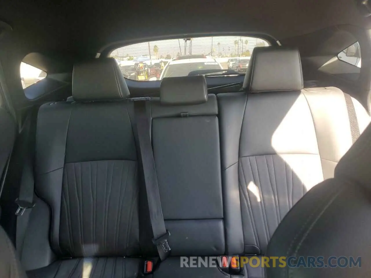 10 Photograph of a damaged car JTEAAAAH5MJ061125 TOYOTA VENZA 2021