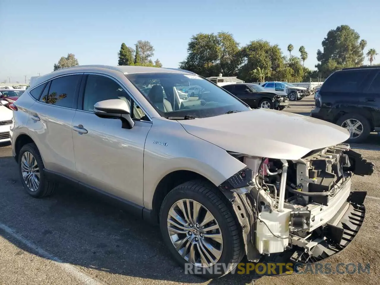 4 Photograph of a damaged car JTEAAAAH5MJ061125 TOYOTA VENZA 2021