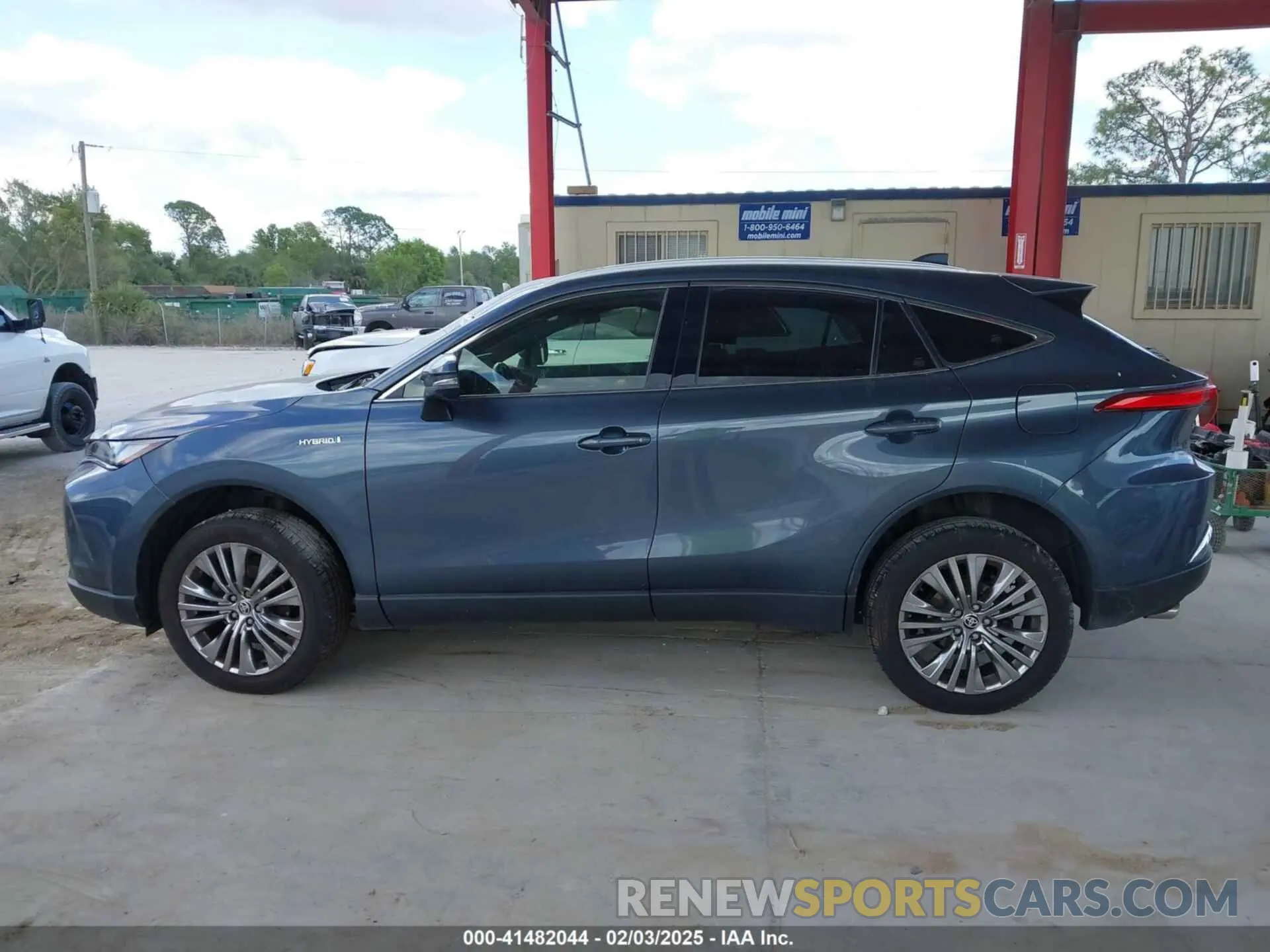 14 Photograph of a damaged car JTEAAAAH6MJ012502 TOYOTA VENZA 2021
