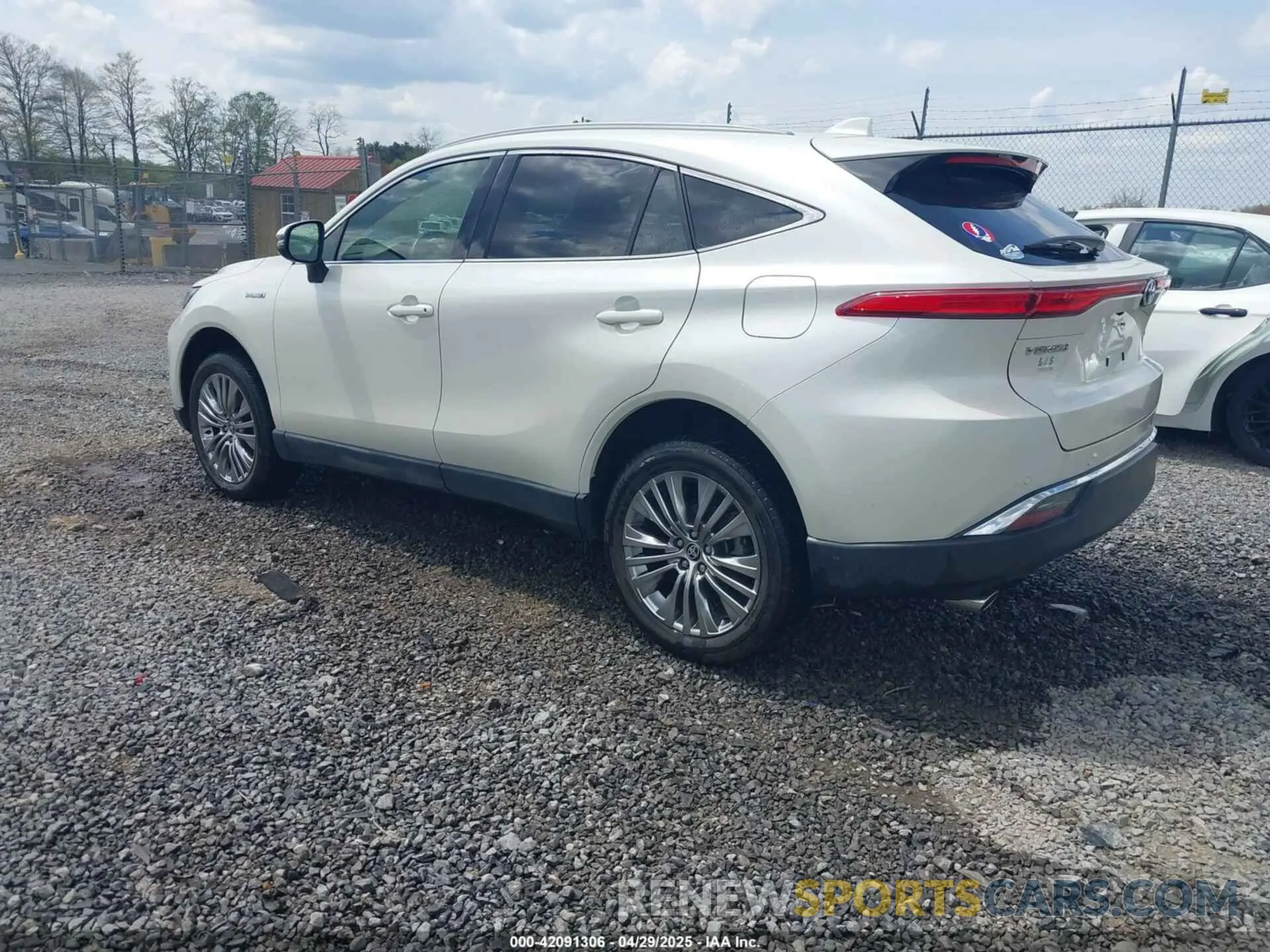 3 Photograph of a damaged car JTEAAAAH6MJ019871 TOYOTA VENZA 2021