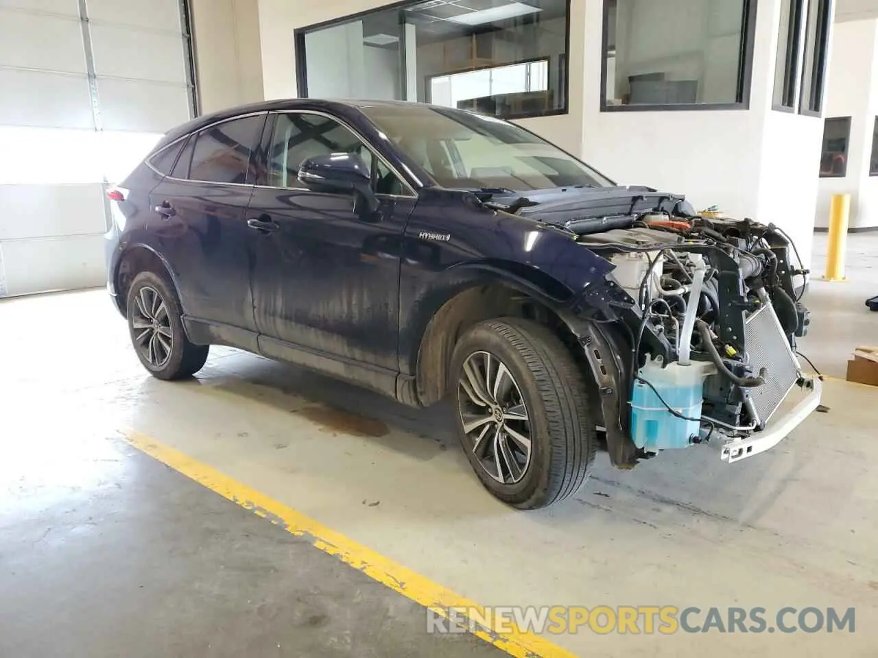 4 Photograph of a damaged car JTEAAAAH6MJ021300 TOYOTA VENZA 2021
