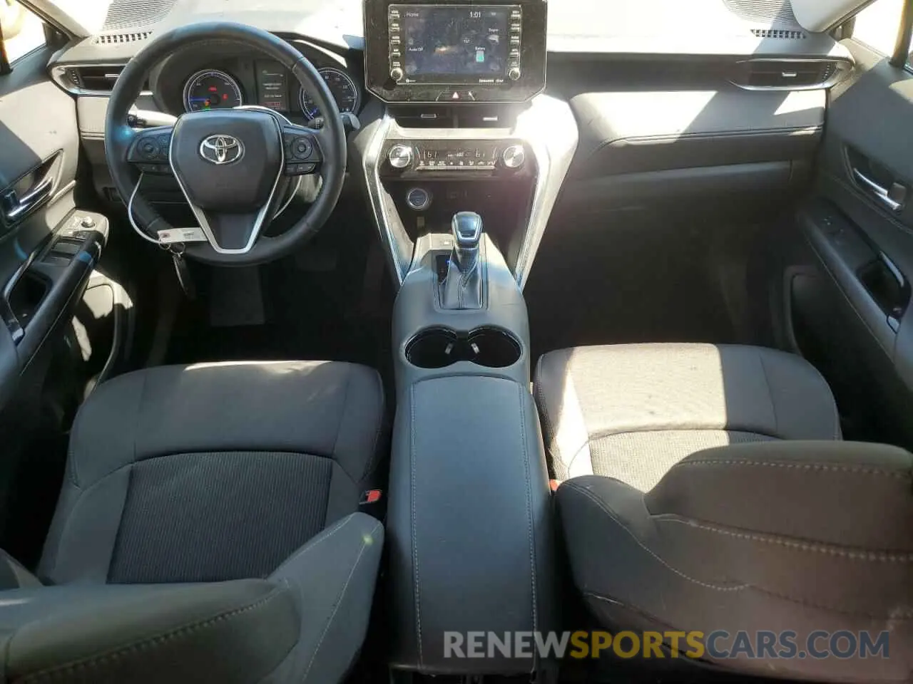 8 Photograph of a damaged car JTEAAAAH6MJ028697 TOYOTA VENZA 2021