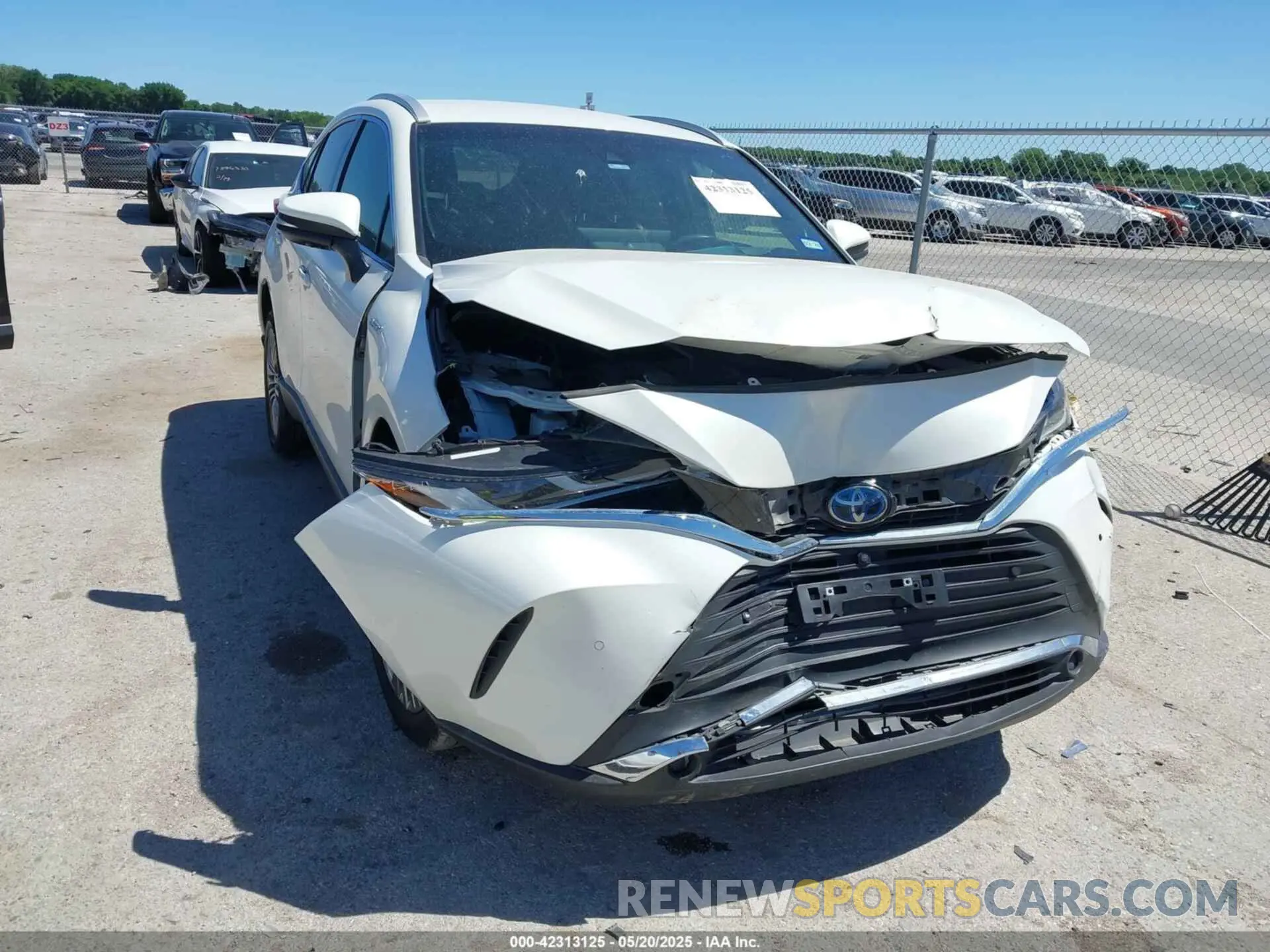 1 Photograph of a damaged car JTEAAAAH6MJ037769 TOYOTA VENZA 2021