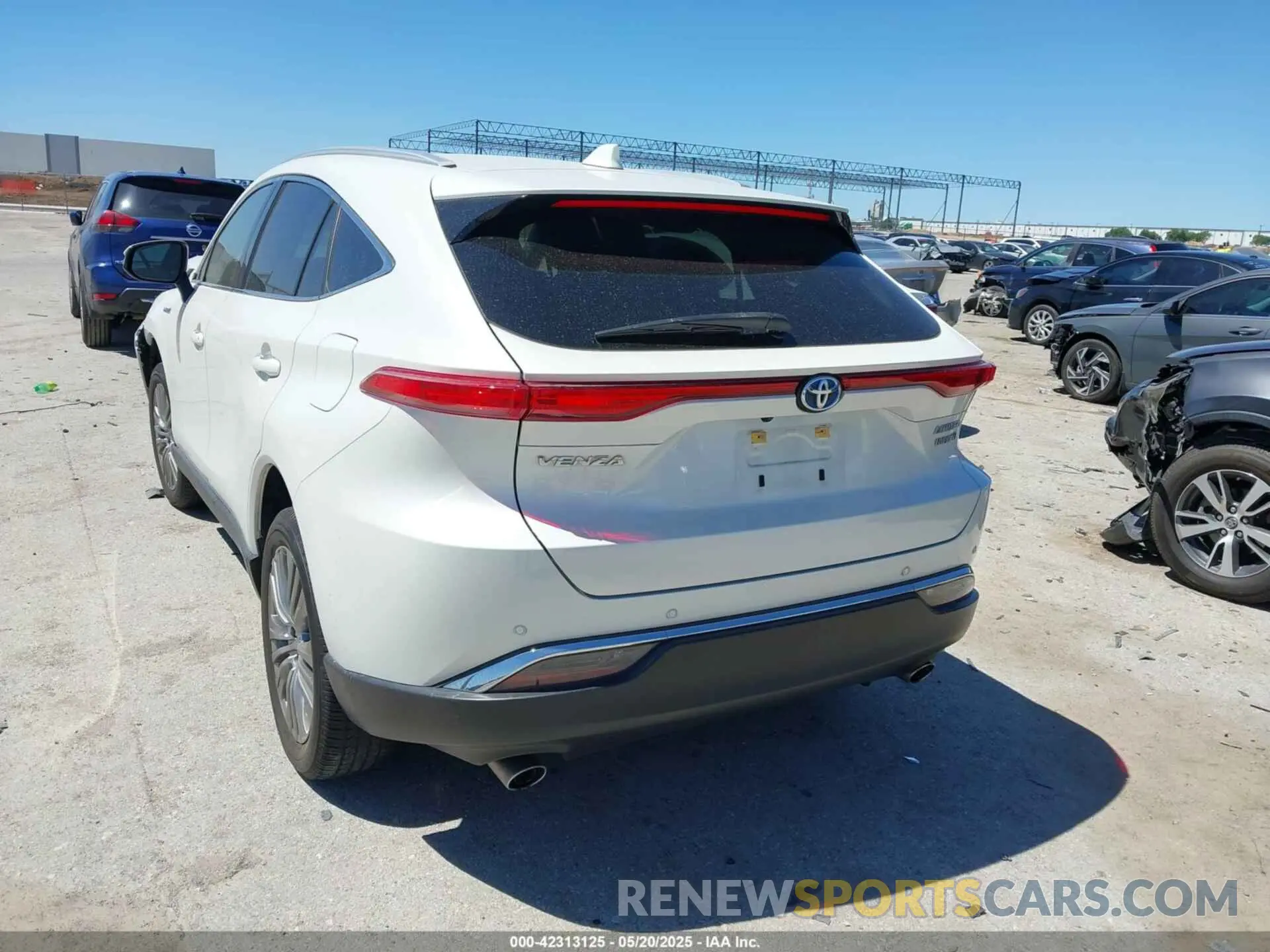 3 Photograph of a damaged car JTEAAAAH6MJ037769 TOYOTA VENZA 2021
