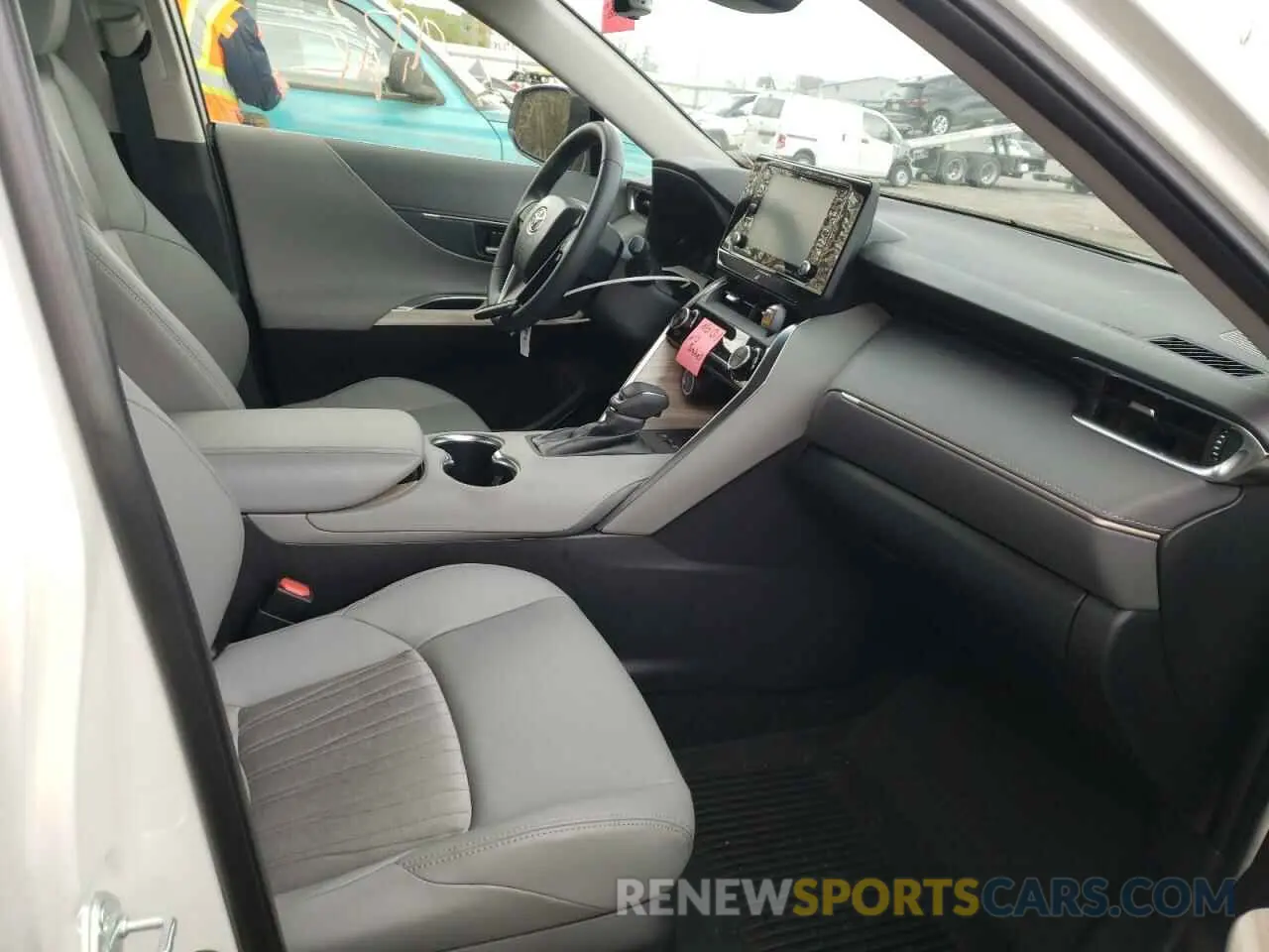 5 Photograph of a damaged car JTEAAAAH6MJ052577 TOYOTA VENZA 2021
