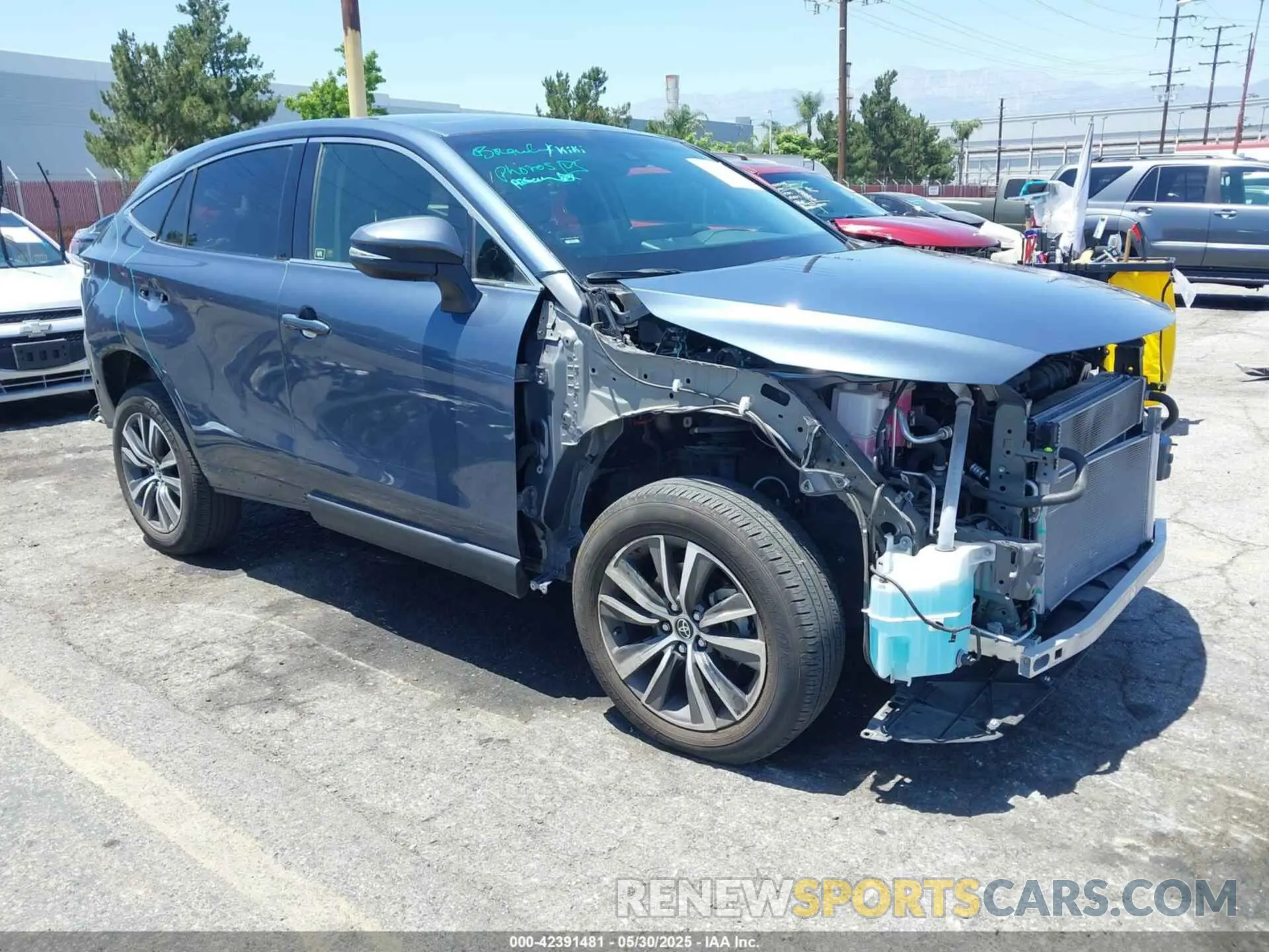 1 Photograph of a damaged car JTEAAAAH6MJ078452 TOYOTA VENZA 2021
