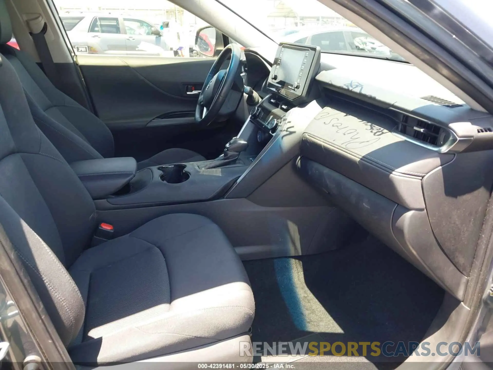 5 Photograph of a damaged car JTEAAAAH6MJ078452 TOYOTA VENZA 2021
