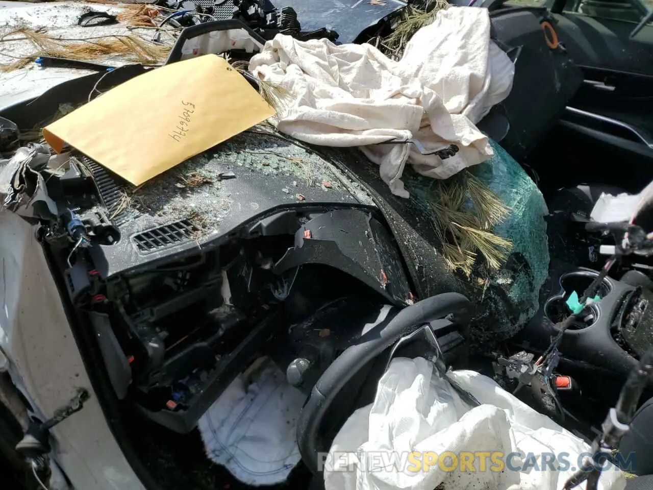 8 Photograph of a damaged car JTEAAAAH7MJ024772 TOYOTA VENZA 2021