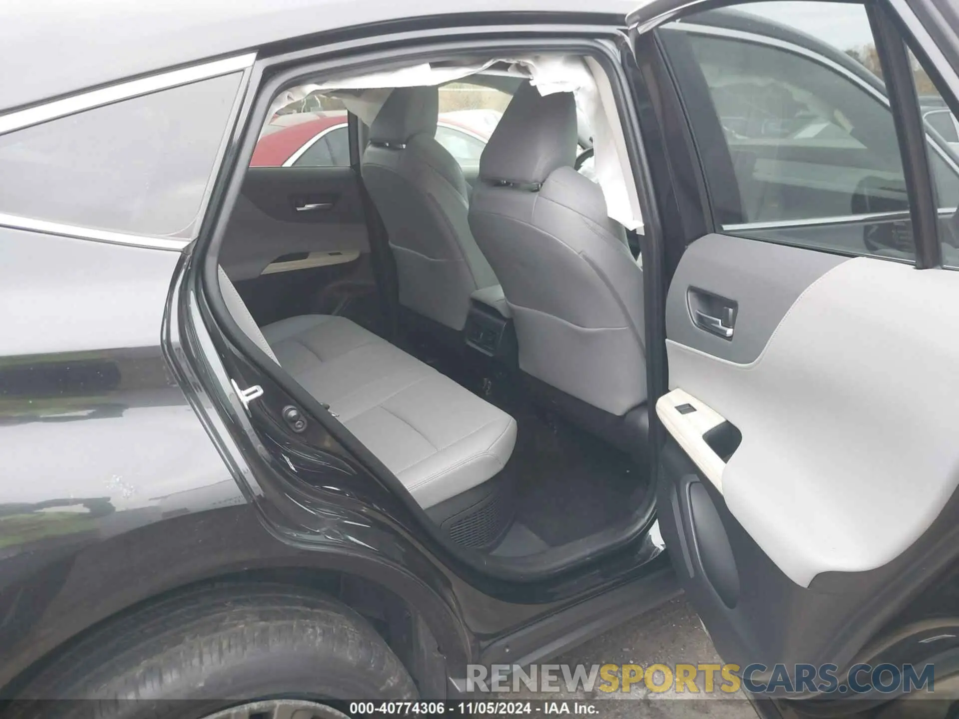 8 Photograph of a damaged car JTEAAAAH7MJ031365 TOYOTA VENZA 2021