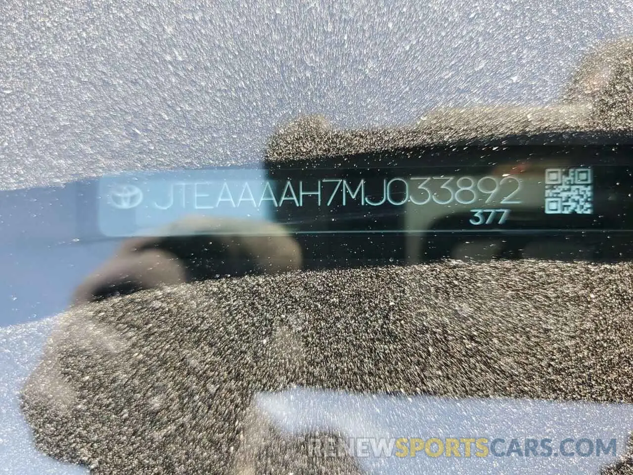 12 Photograph of a damaged car JTEAAAAH7MJ033892 TOYOTA VENZA 2021