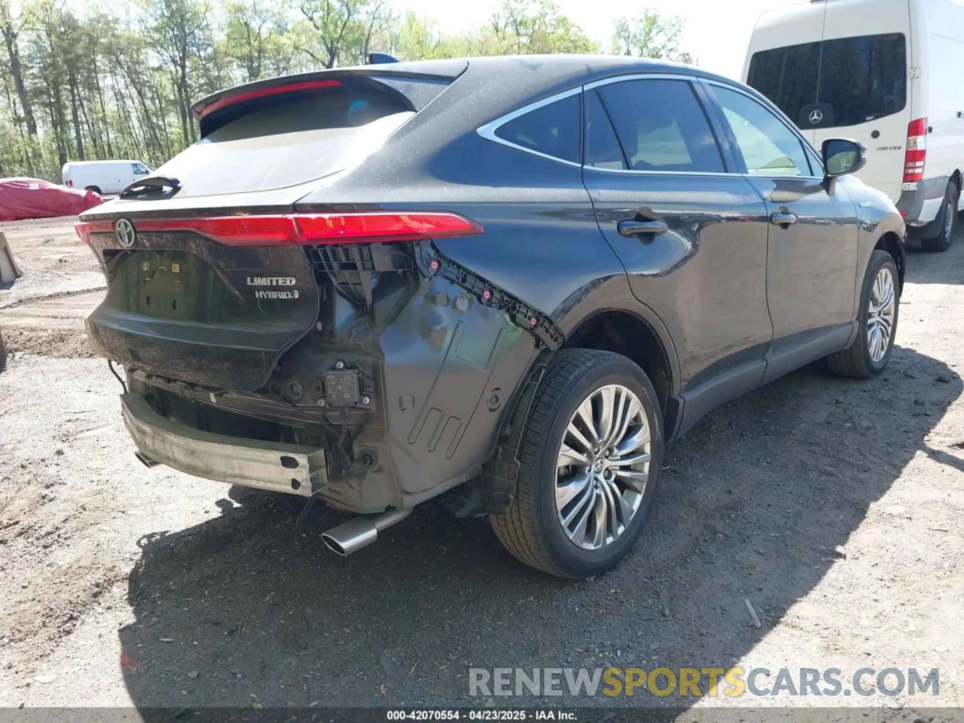 4 Photograph of a damaged car JTEAAAAH7MJ046500 TOYOTA VENZA 2021