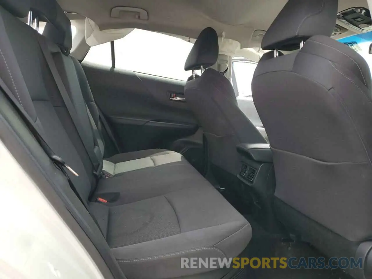 11 Photograph of a damaged car JTEAAAAH7MJ050692 TOYOTA VENZA 2021