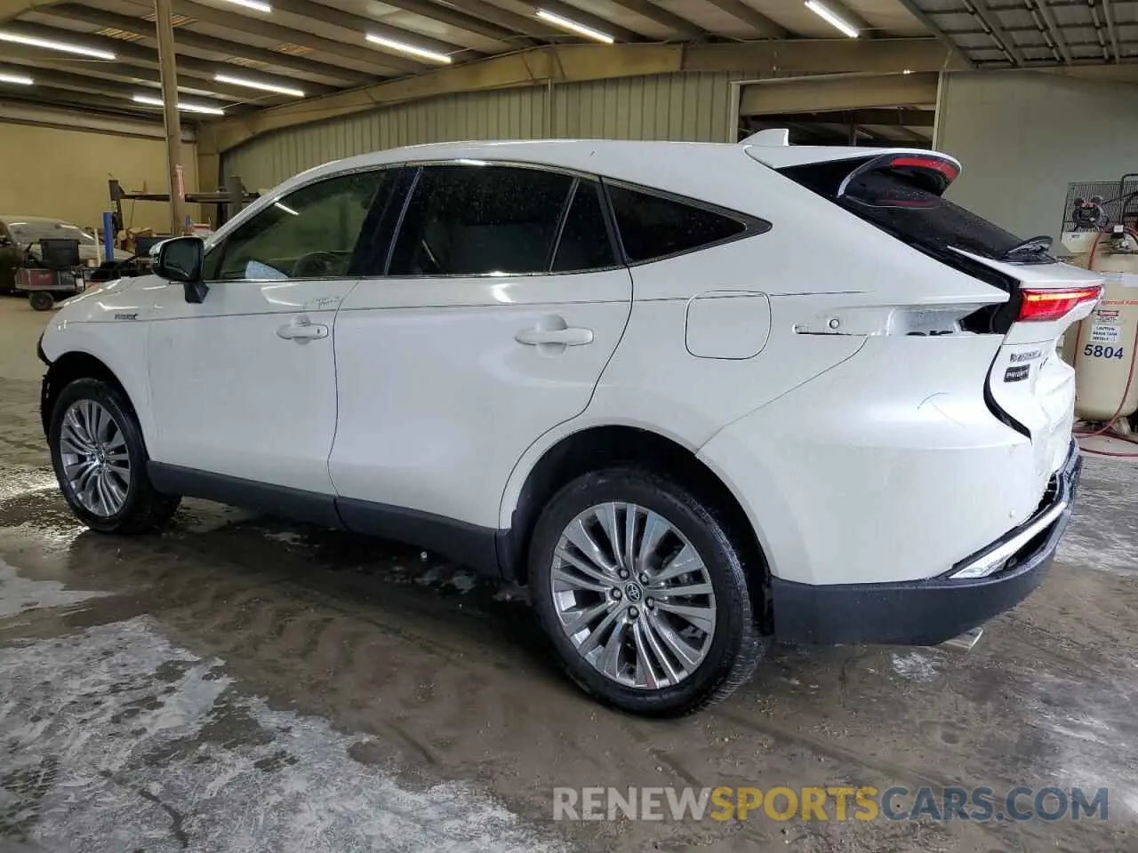 2 Photograph of a damaged car JTEAAAAH7MJ064690 TOYOTA VENZA 2021