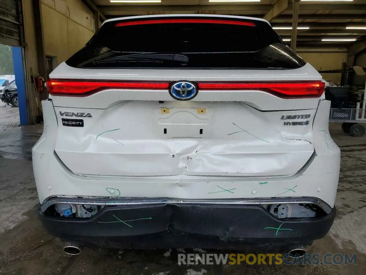 6 Photograph of a damaged car JTEAAAAH7MJ064690 TOYOTA VENZA 2021