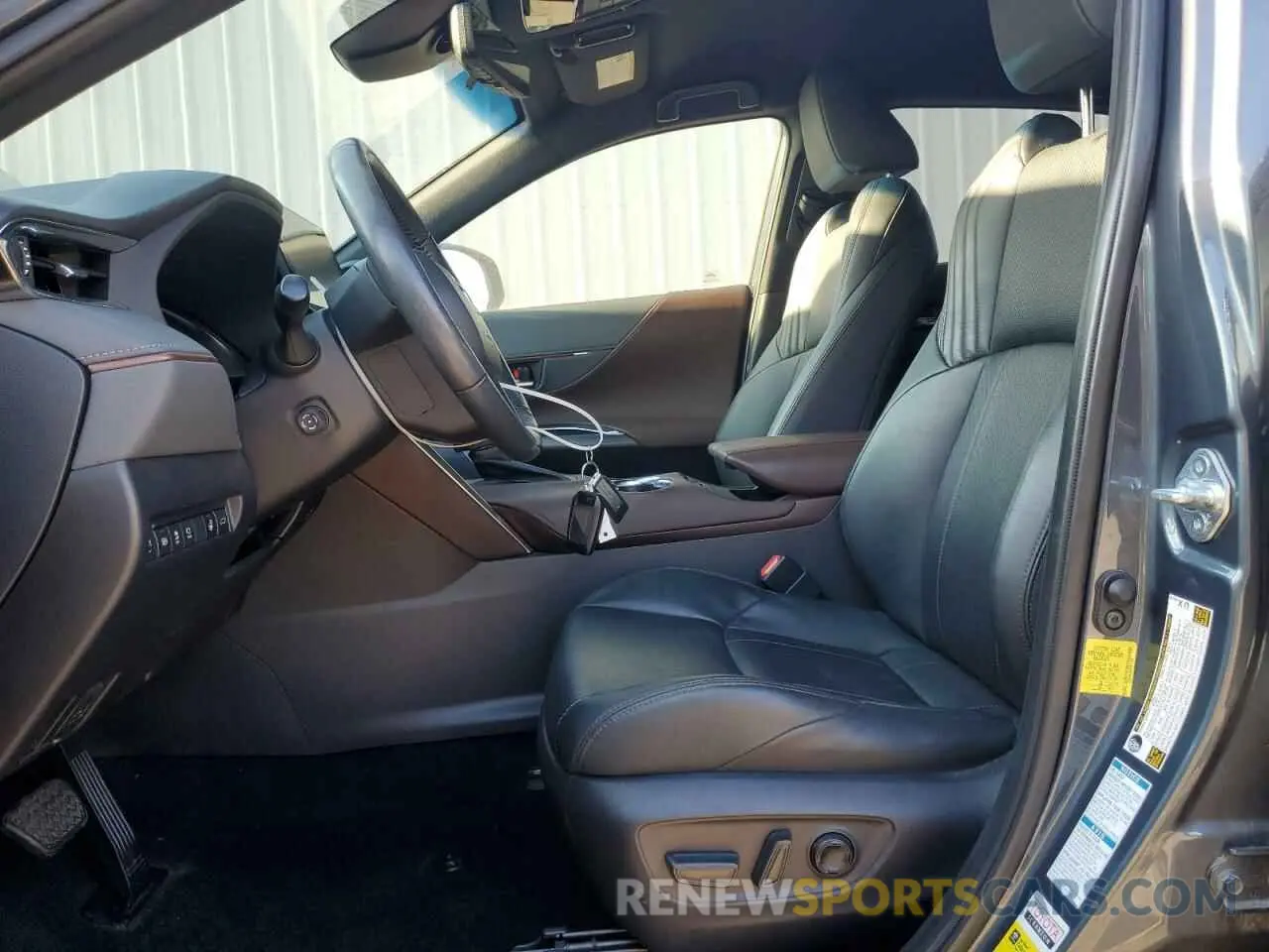 7 Photograph of a damaged car JTEAAAAH8MJ013098 TOYOTA VENZA 2021