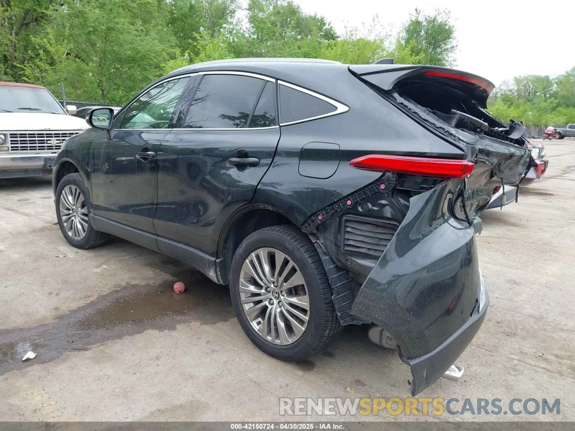 3 Photograph of a damaged car JTEAAAAH8MJ013229 TOYOTA VENZA 2021