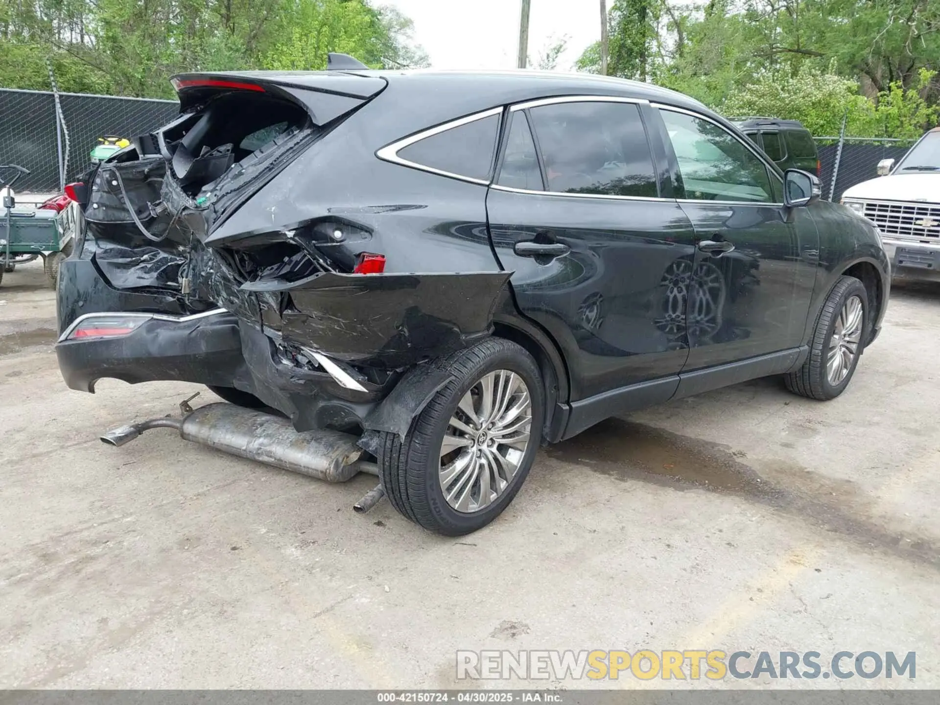 4 Photograph of a damaged car JTEAAAAH8MJ013229 TOYOTA VENZA 2021