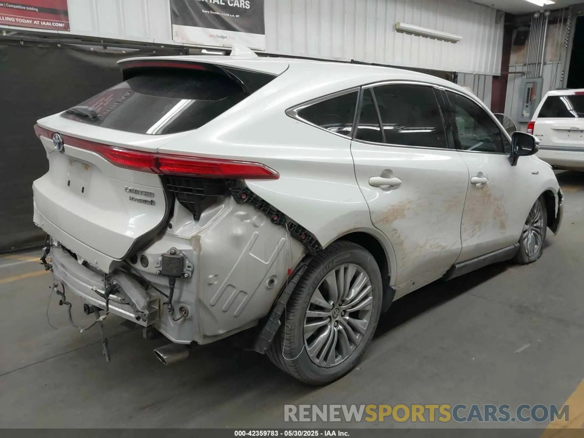 4 Photograph of a damaged car JTEAAAAH8MJ022884 TOYOTA VENZA 2021