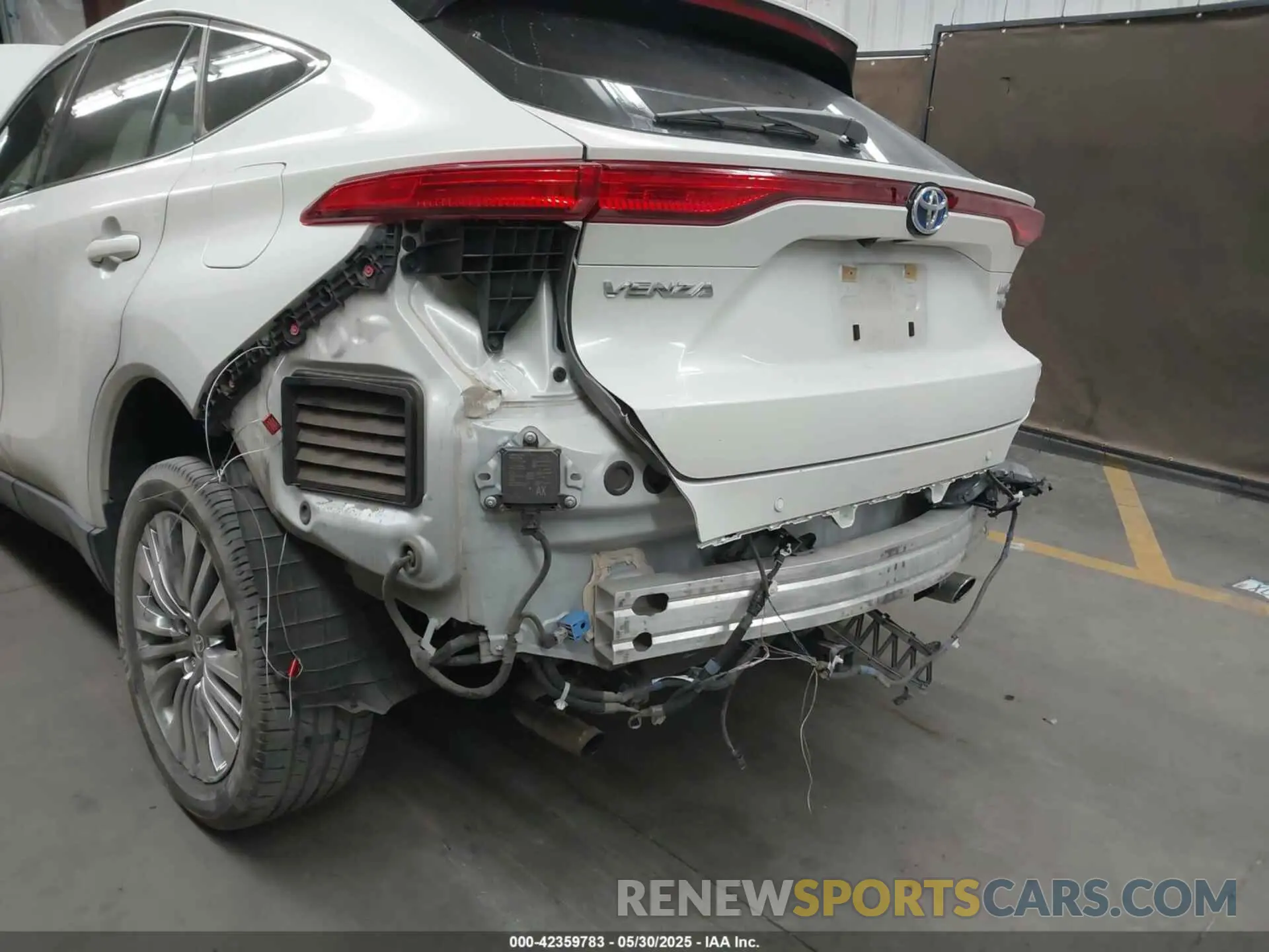 6 Photograph of a damaged car JTEAAAAH8MJ022884 TOYOTA VENZA 2021