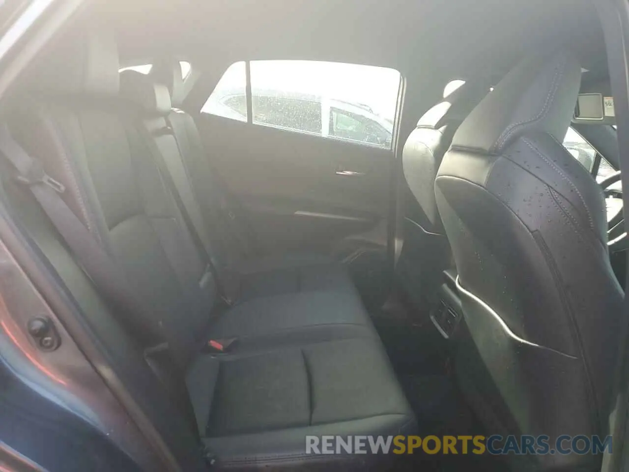 11 Photograph of a damaged car JTEAAAAH8MJ028670 TOYOTA VENZA 2021