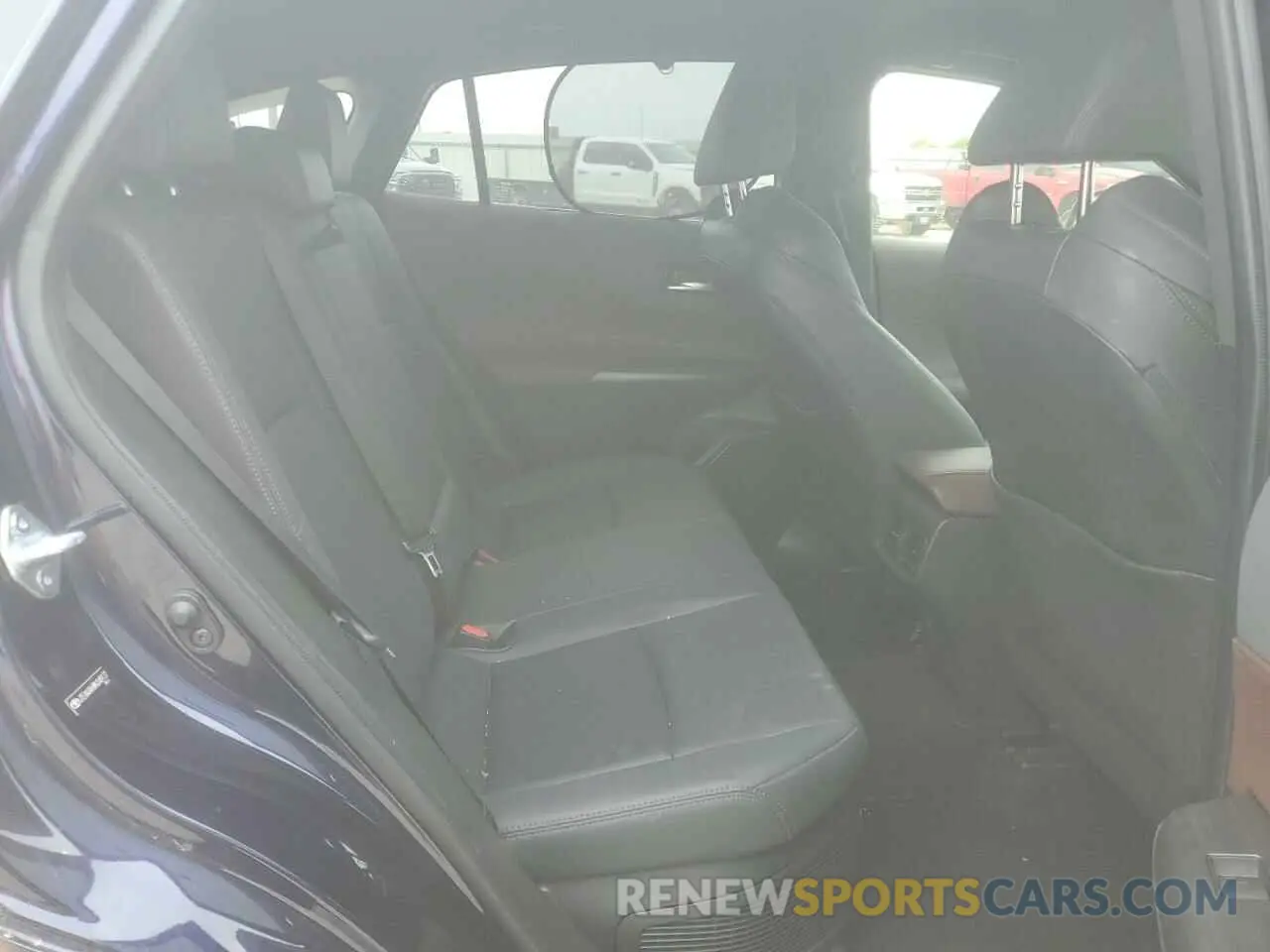 11 Photograph of a damaged car JTEAAAAH8MJ049177 TOYOTA VENZA 2021