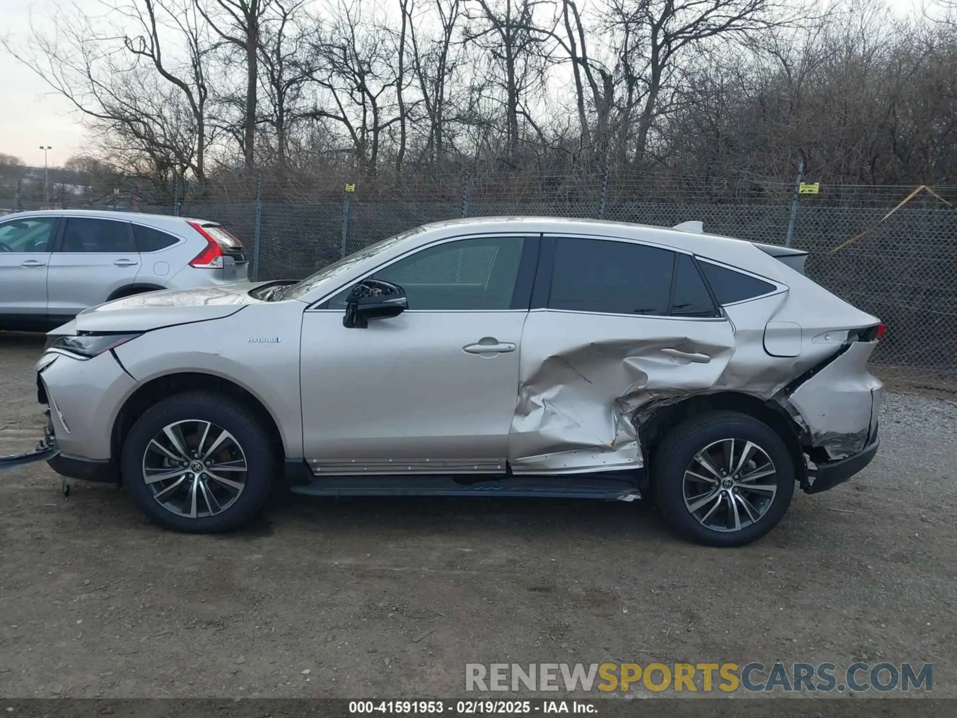 14 Photograph of a damaged car JTEAAAAH8MJ076007 TOYOTA VENZA 2021