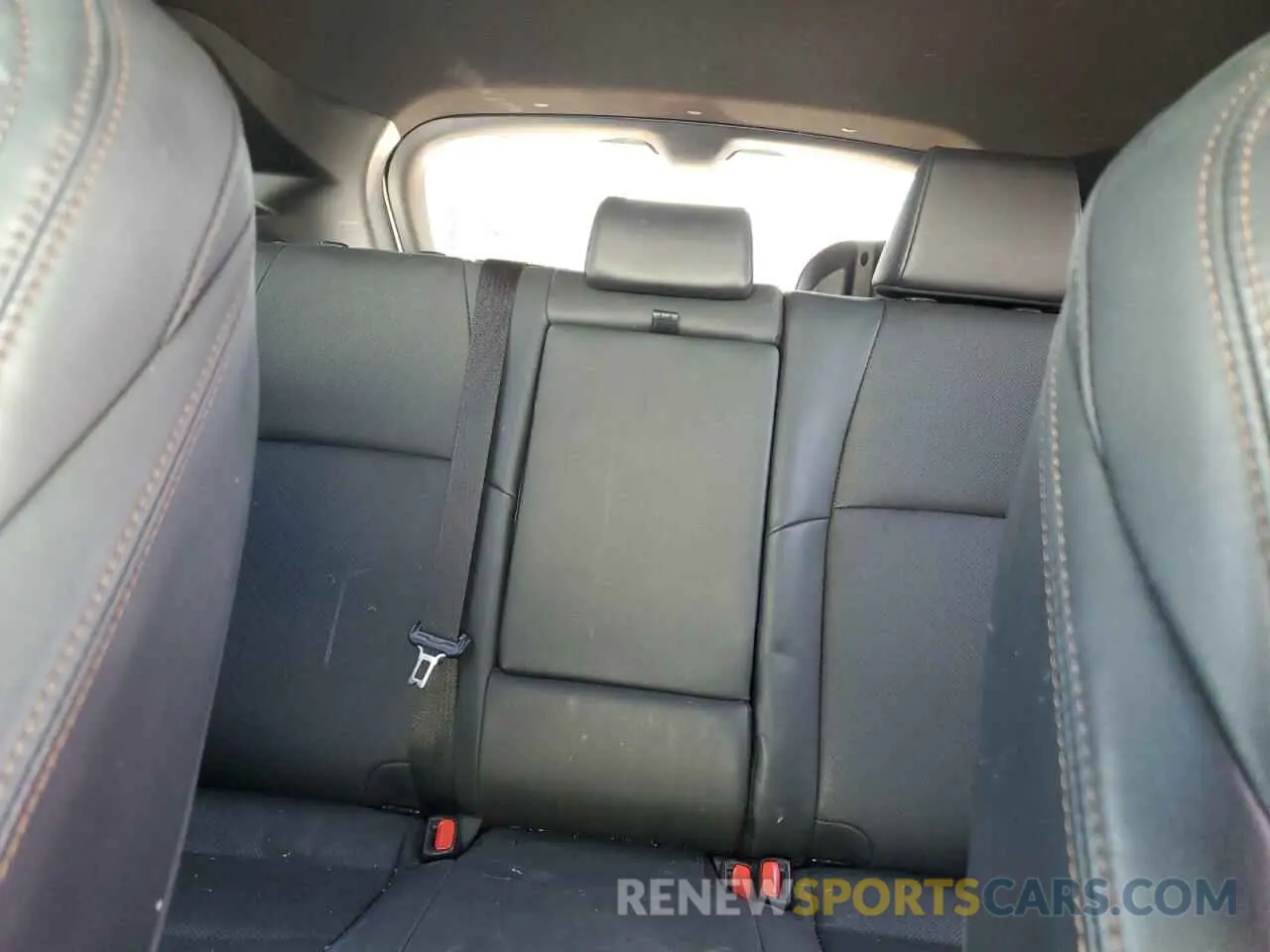 10 Photograph of a damaged car JTEAAAAH8MJ083815 TOYOTA VENZA 2021