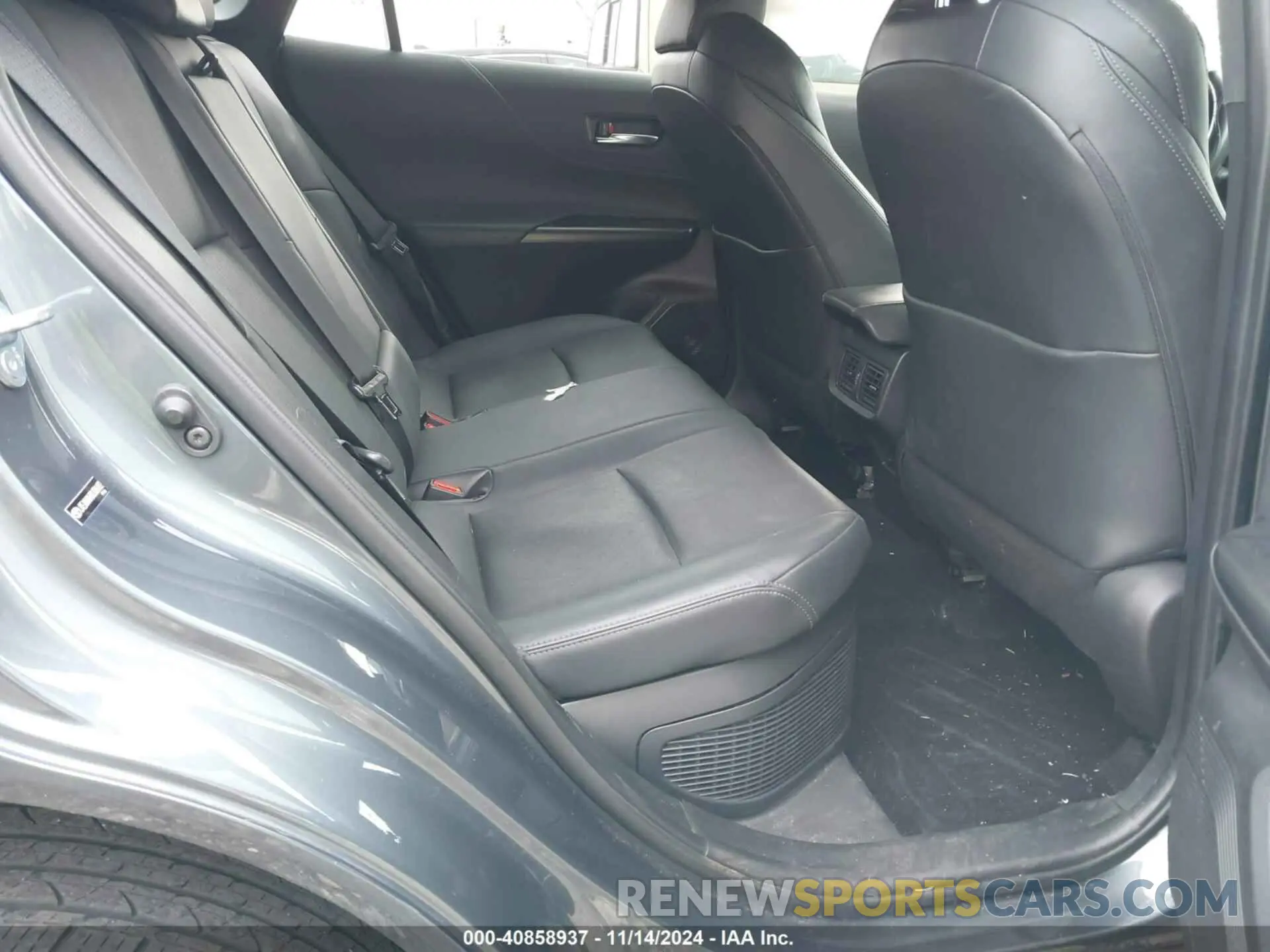 8 Photograph of a damaged car JTEAAAAH8MJ086682 TOYOTA VENZA 2021