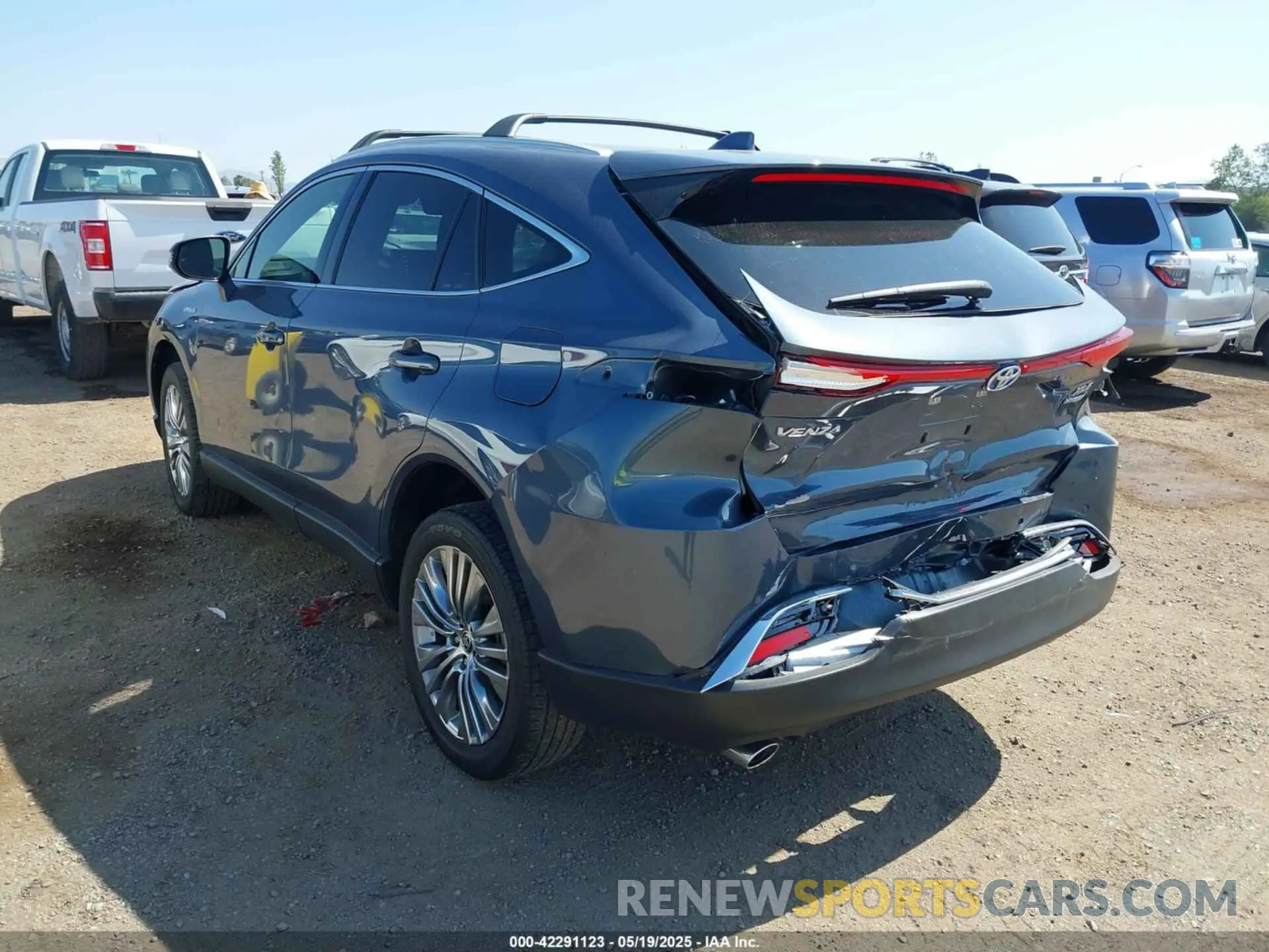 3 Photograph of a damaged car JTEAAAAH9MJ000411 TOYOTA VENZA 2021