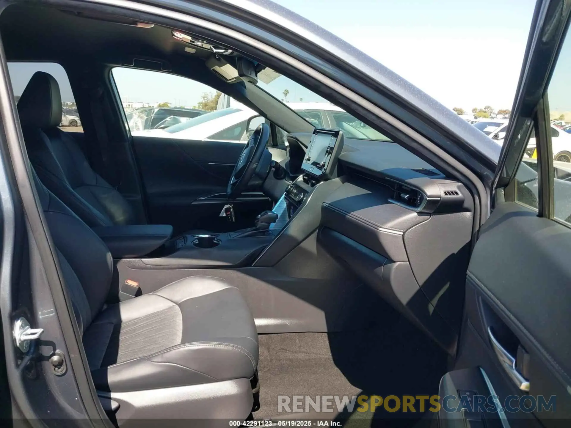 5 Photograph of a damaged car JTEAAAAH9MJ000411 TOYOTA VENZA 2021