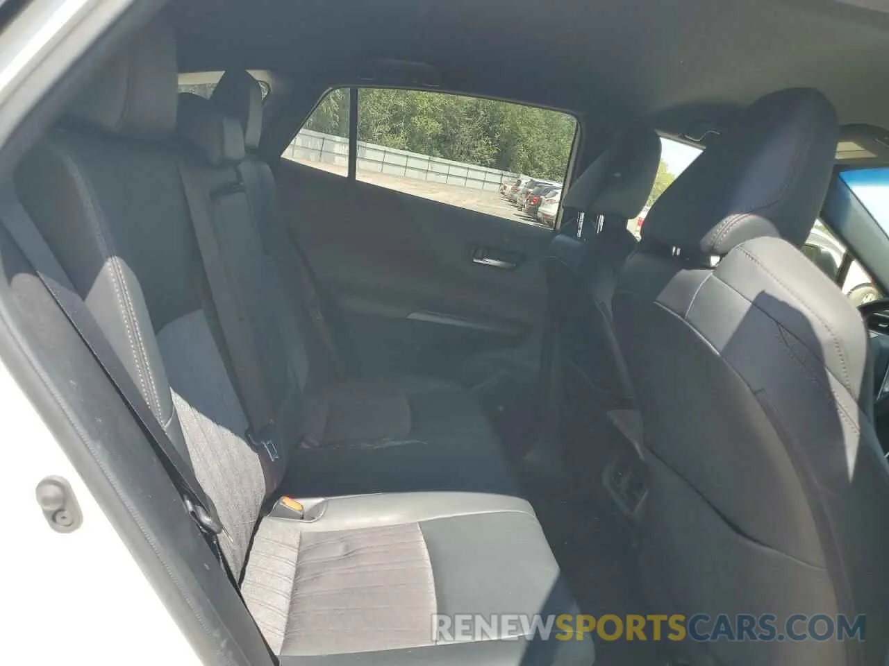 11 Photograph of a damaged car JTEAAAAH9MJ013532 TOYOTA VENZA 2021