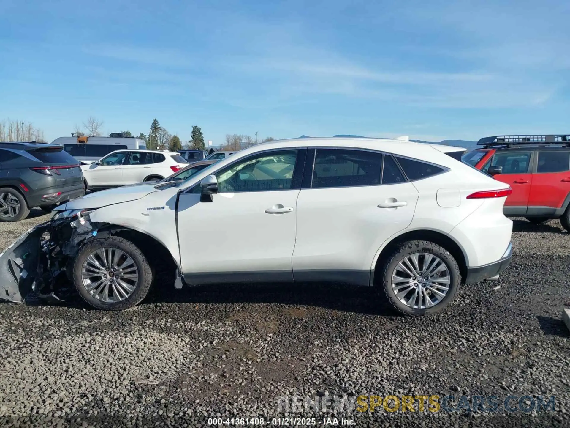 14 Photograph of a damaged car JTEAAAAH9MJ014888 TOYOTA VENZA 2021