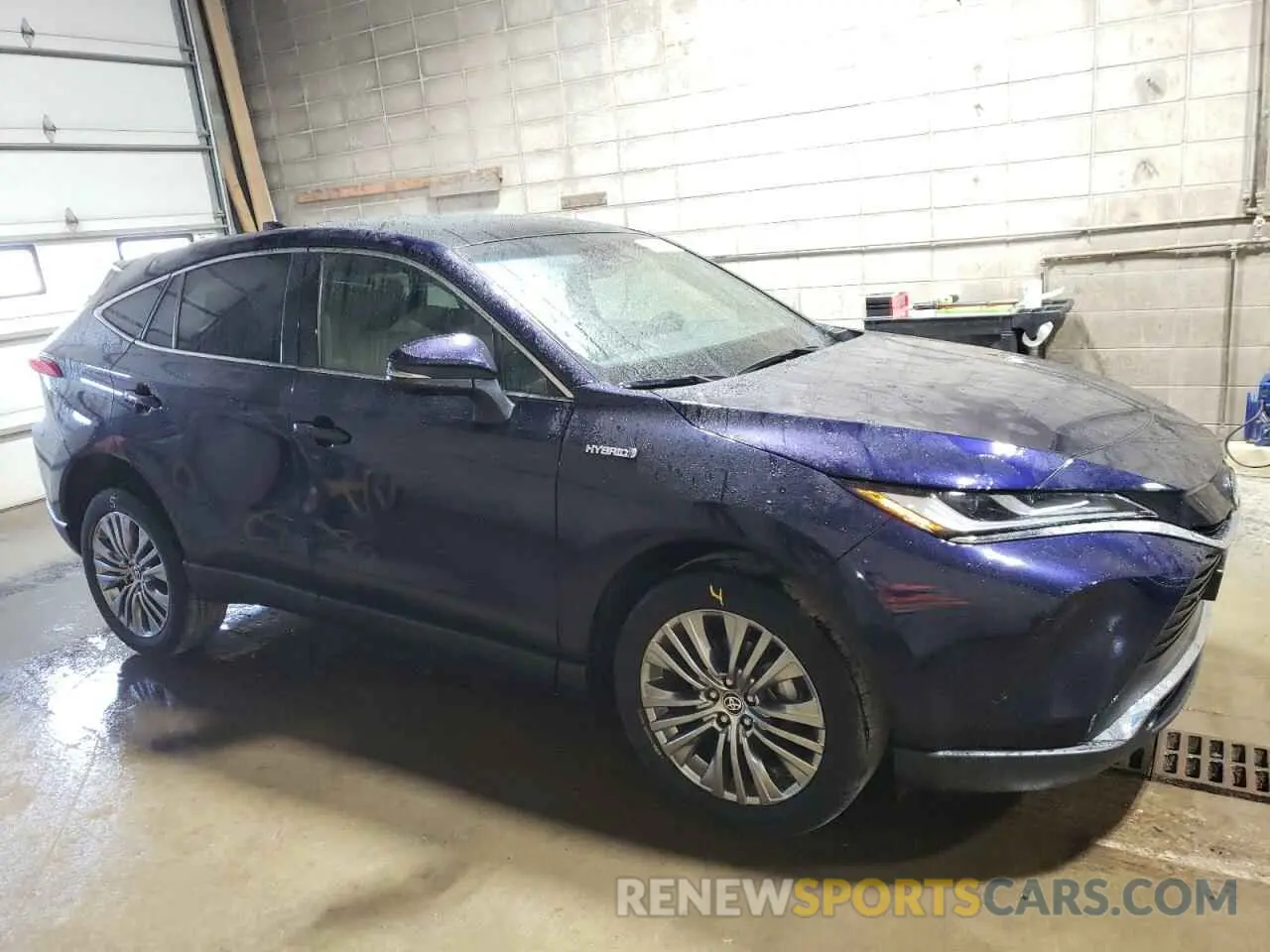 4 Photograph of a damaged car JTEAAAAH9MJ019668 TOYOTA VENZA 2021