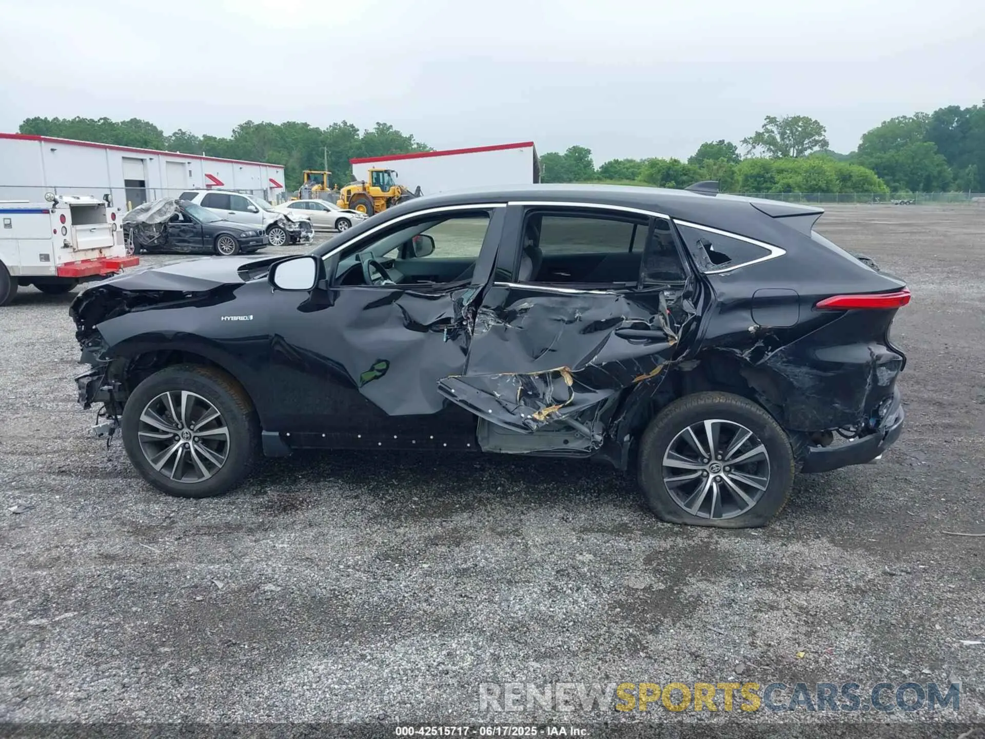 15 Photograph of a damaged car JTEAAAAH9MJ034509 TOYOTA VENZA 2021