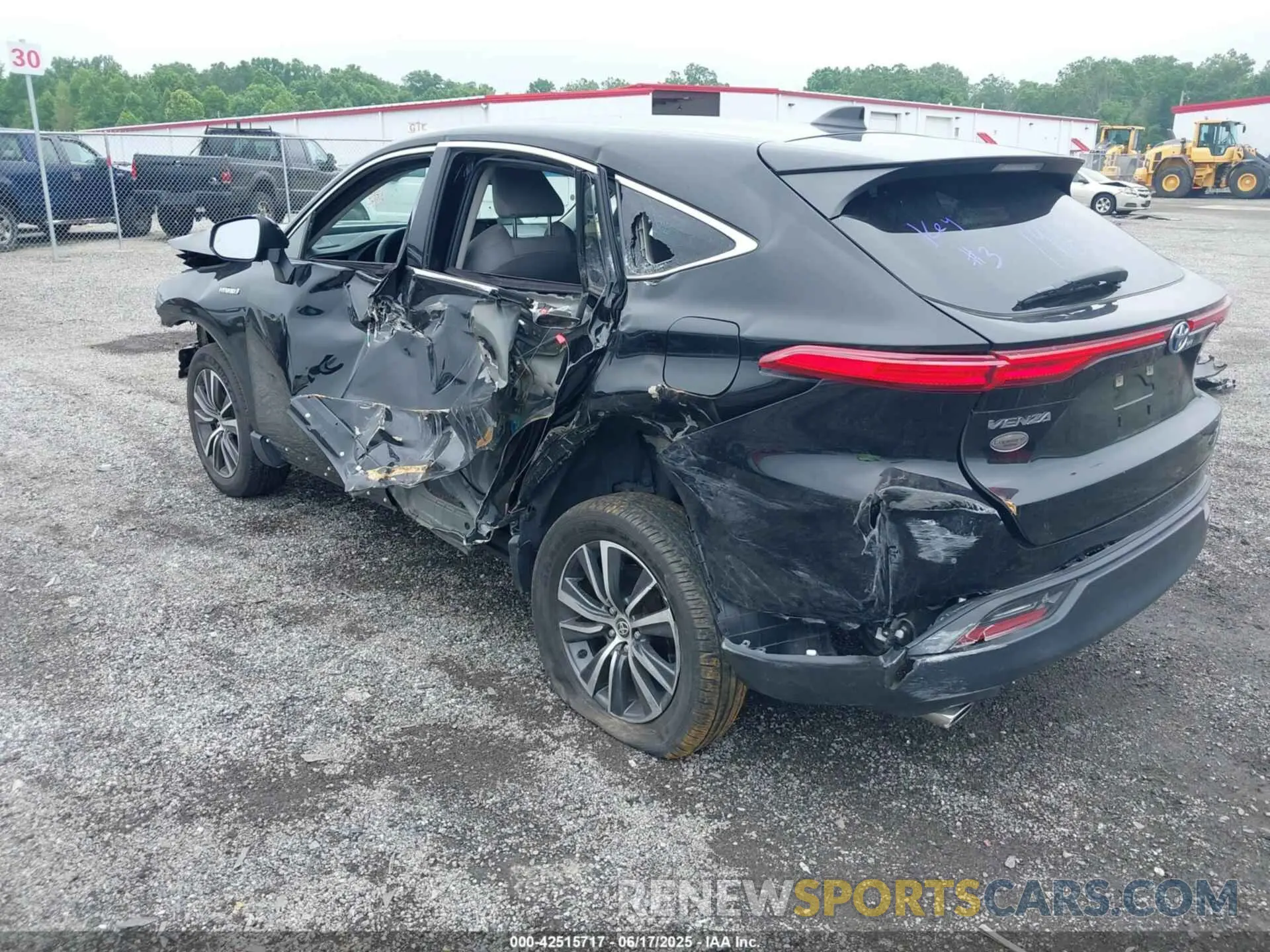 3 Photograph of a damaged car JTEAAAAH9MJ034509 TOYOTA VENZA 2021
