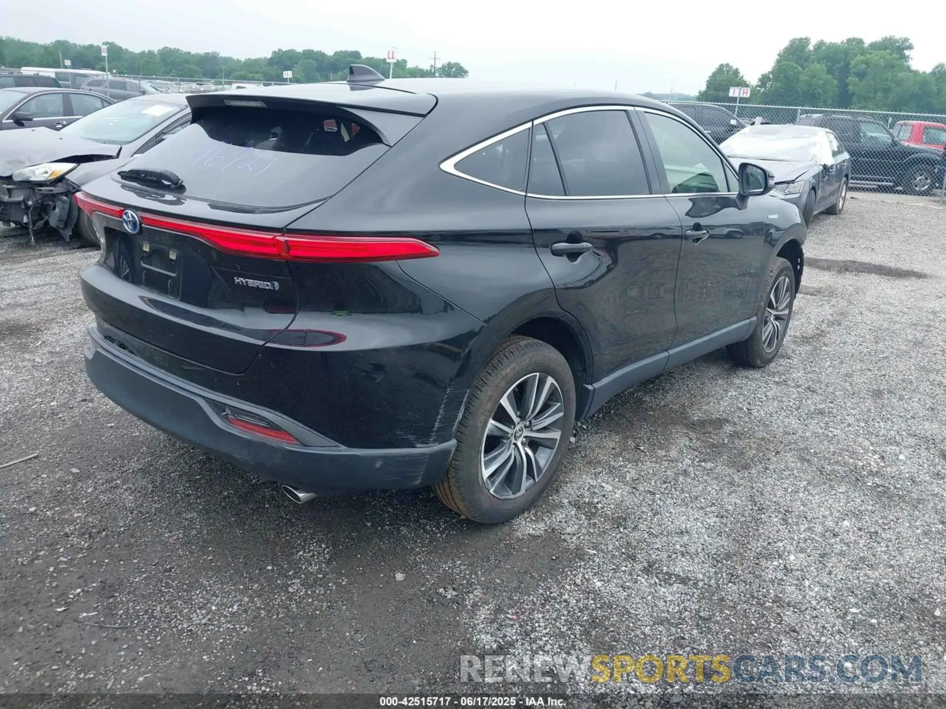 4 Photograph of a damaged car JTEAAAAH9MJ034509 TOYOTA VENZA 2021