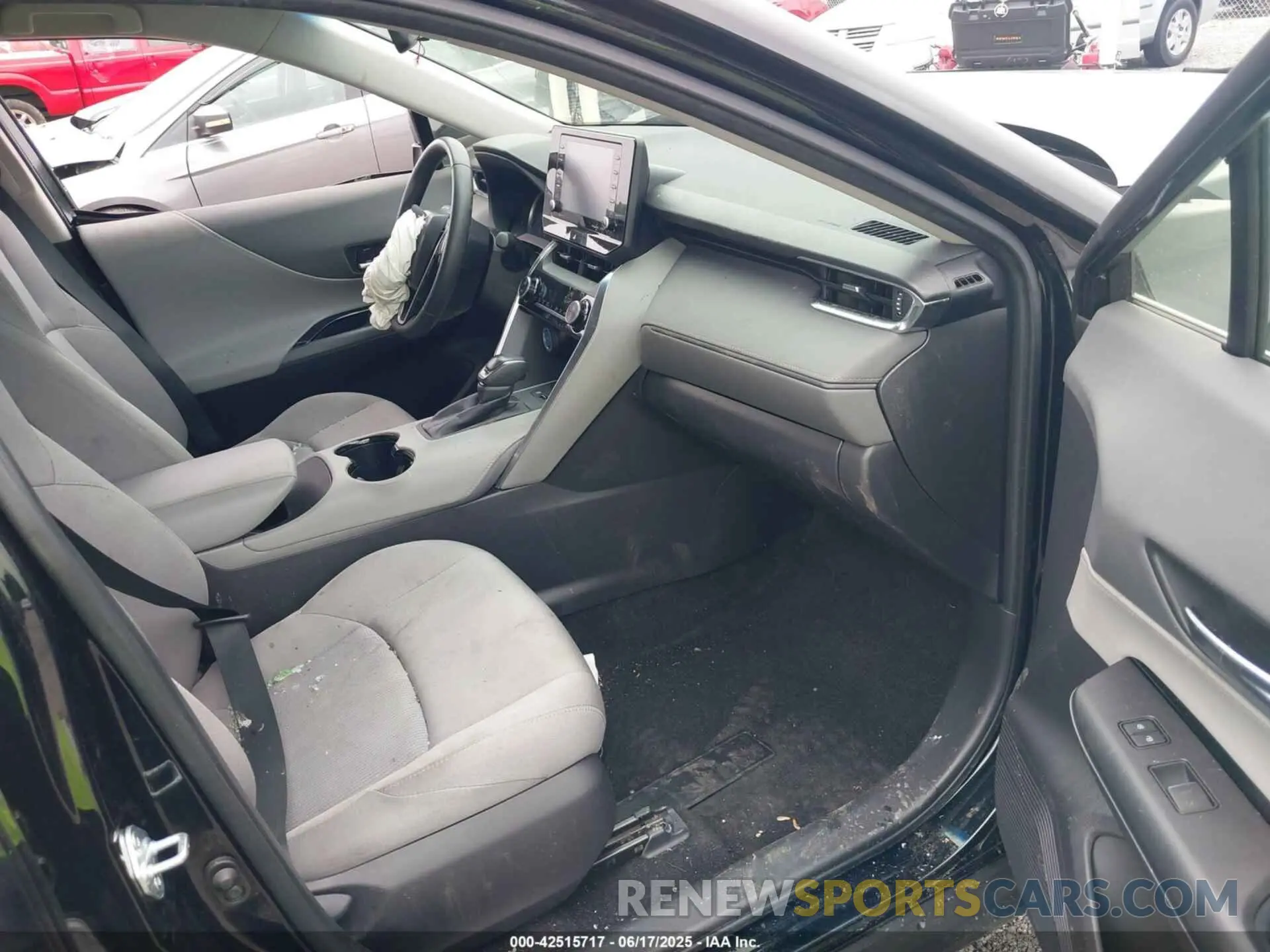 5 Photograph of a damaged car JTEAAAAH9MJ034509 TOYOTA VENZA 2021