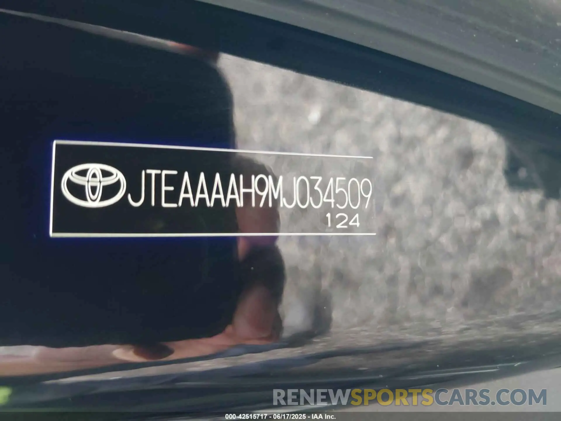 9 Photograph of a damaged car JTEAAAAH9MJ034509 TOYOTA VENZA 2021