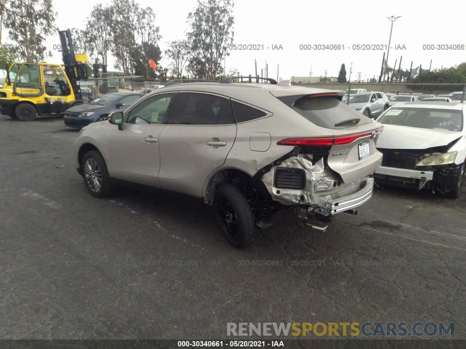 3 Photograph of a damaged car JTEAAAAH9MJ035742 TOYOTA VENZA 2021