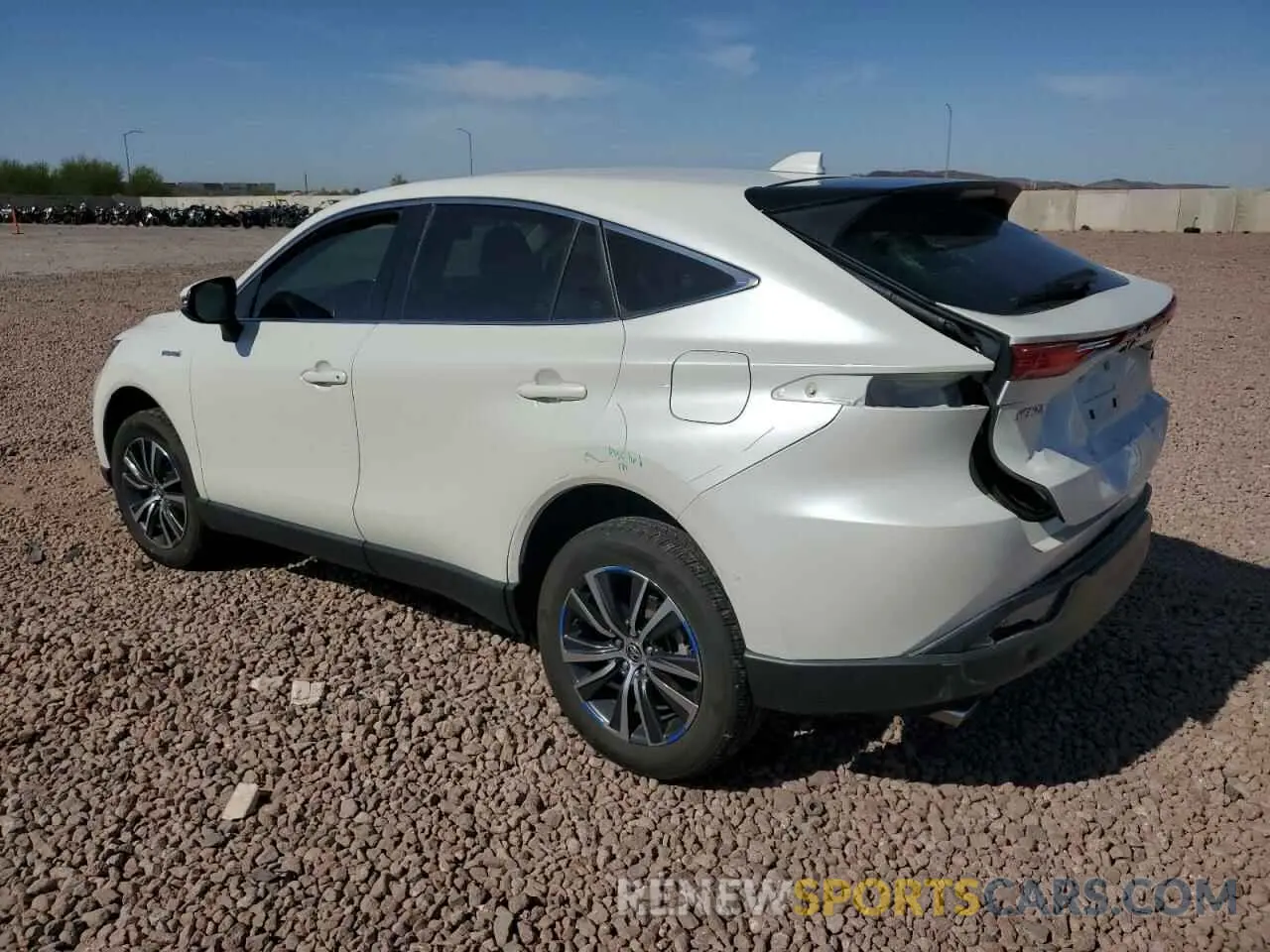 2 Photograph of a damaged car JTEAAAAH9MJ048720 TOYOTA VENZA 2021