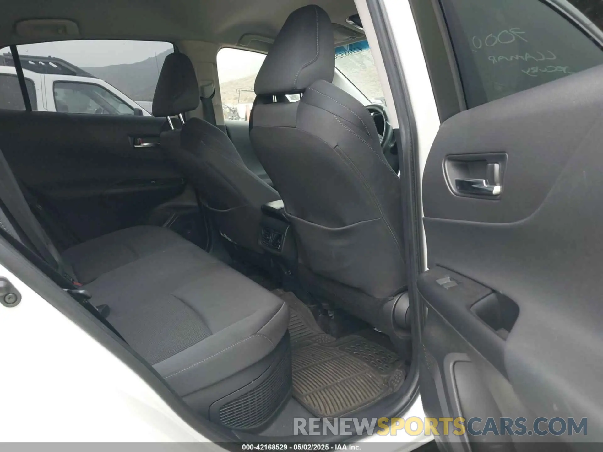 8 Photograph of a damaged car JTEAAAAH9MJ053383 TOYOTA VENZA 2021